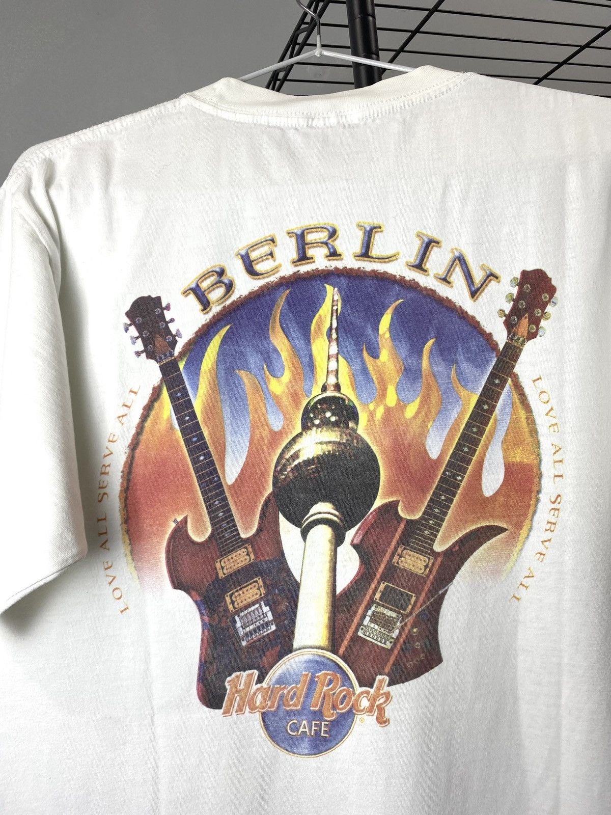 Hard Rock Cafe Vintage 1990’s Hard Rock Cafe Berlin Germany T Shirt Size US L / EU 52-54 / 3 - 8 Thumbnail
