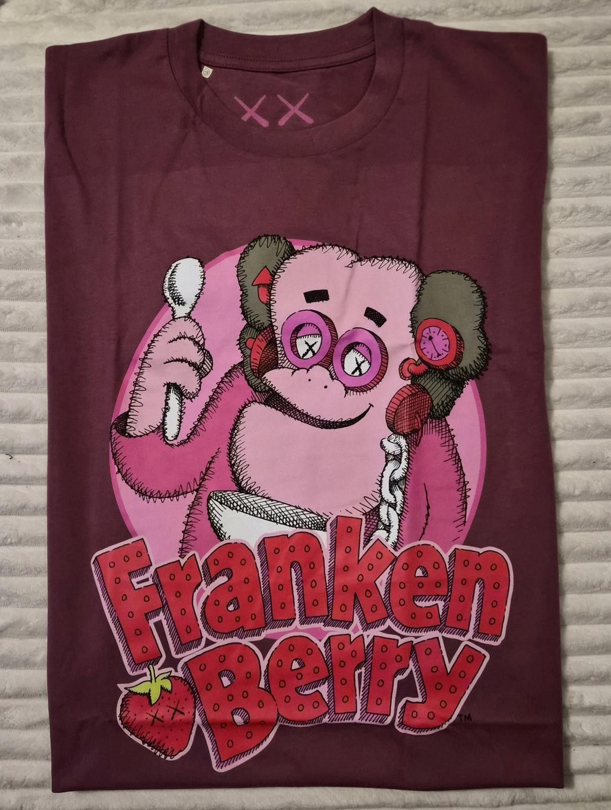 Unknown London maroon KAWS x Monsters Franken Berry T-Shirt XL Size US XL / EU 56 / 4 - 1 Preview