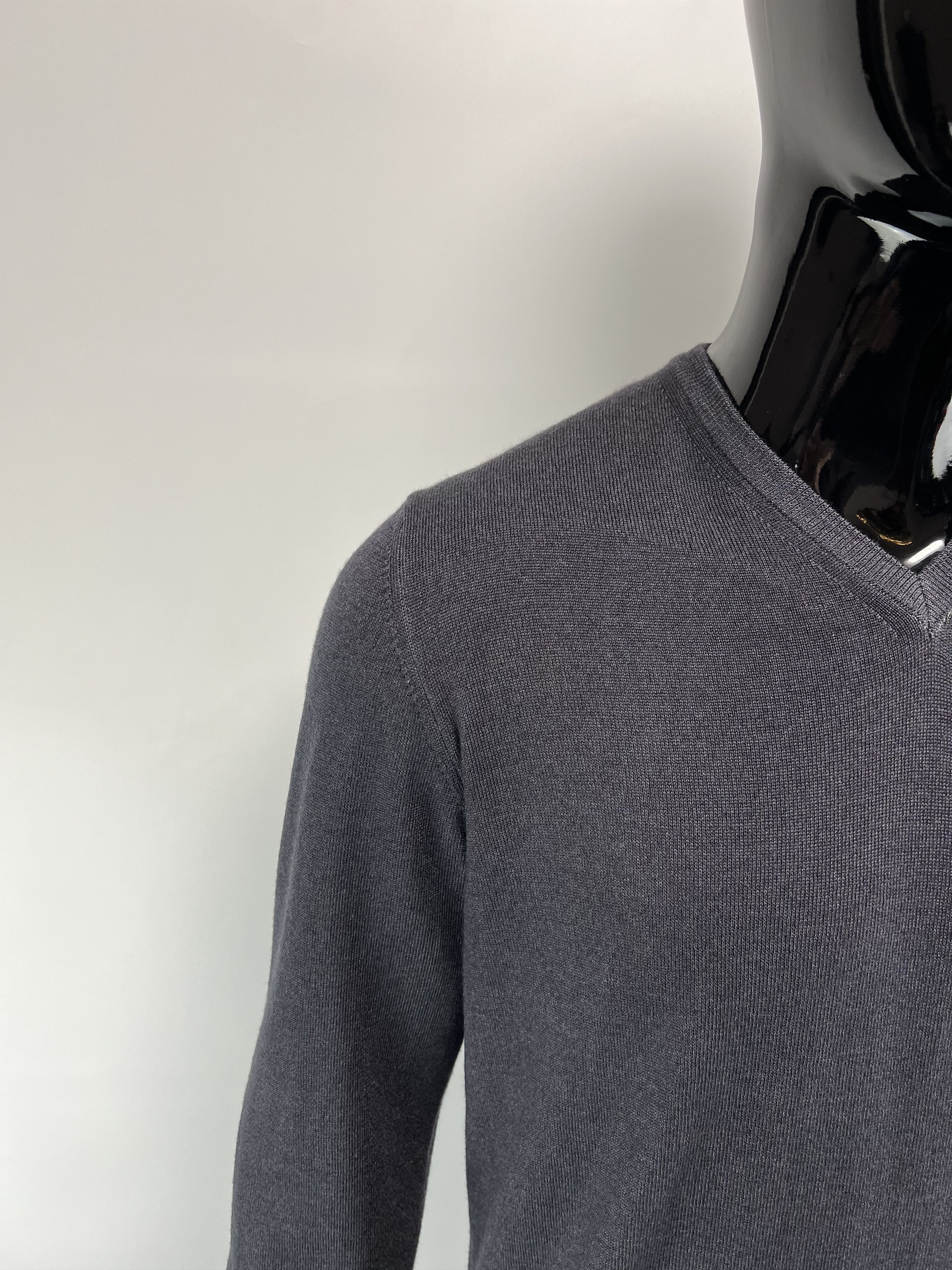 Gran Sasso Gran Sasso Vintage 100% Virgin Wool V-Neck Sweater Size 48 Size US M / EU 48-50 / 2 - 3 Thumbnail