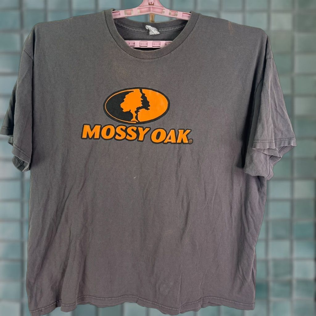 Vintage VINTAGE Mossy Oak T-Shirt Graphic Men 3XL Gray Cotton Crew Neck Short Sleeve Logo Autumn Spring Summer Basewear Mens Size US XXL / EU 58 / 5 - 1 Thumbnail