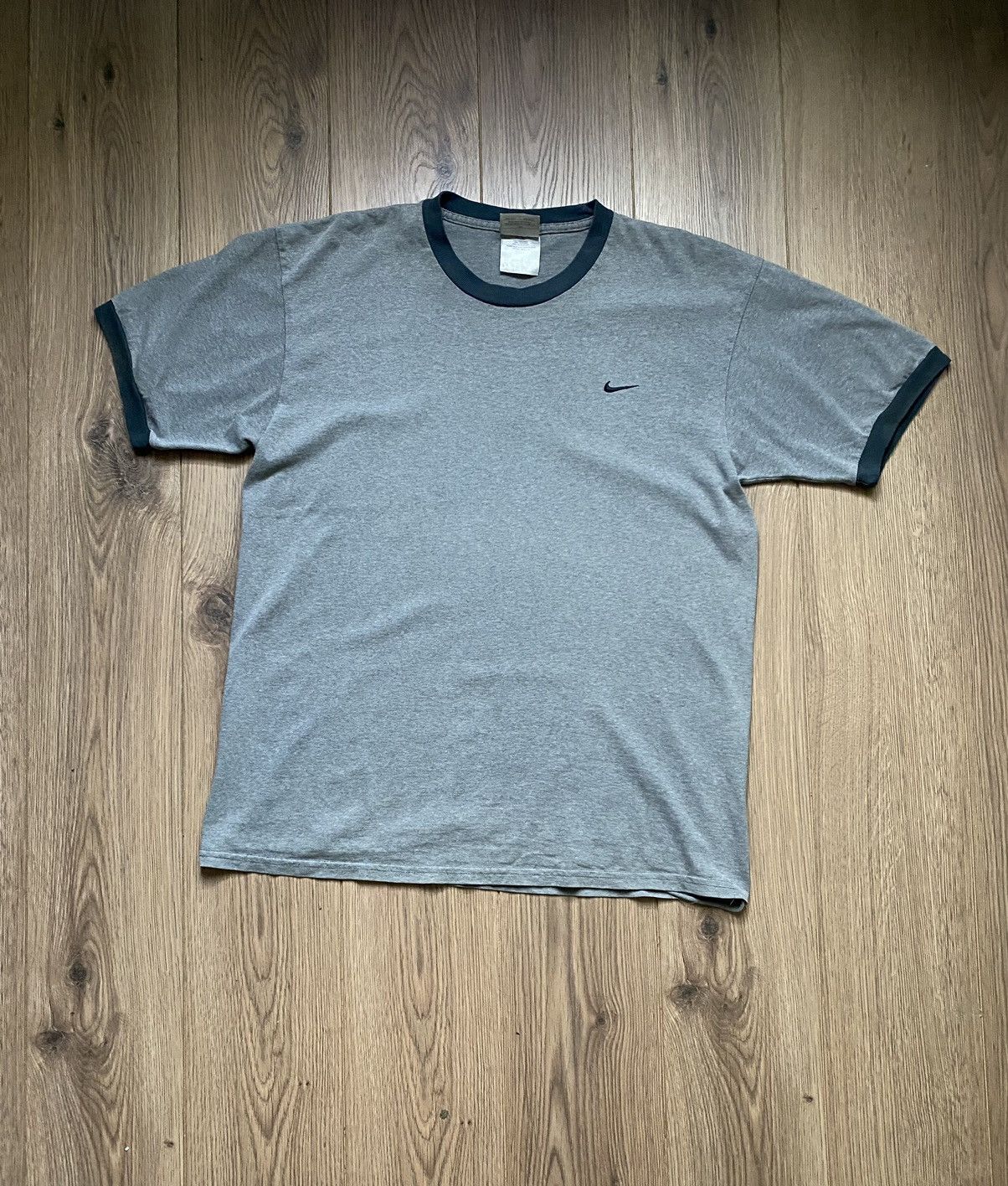 Nike × Vintage Vintage Nike Basic Logo Swoosh T-shirt Oversized Fit Size M Size US M / EU 48-50 / 2 - 1 Thumbnail