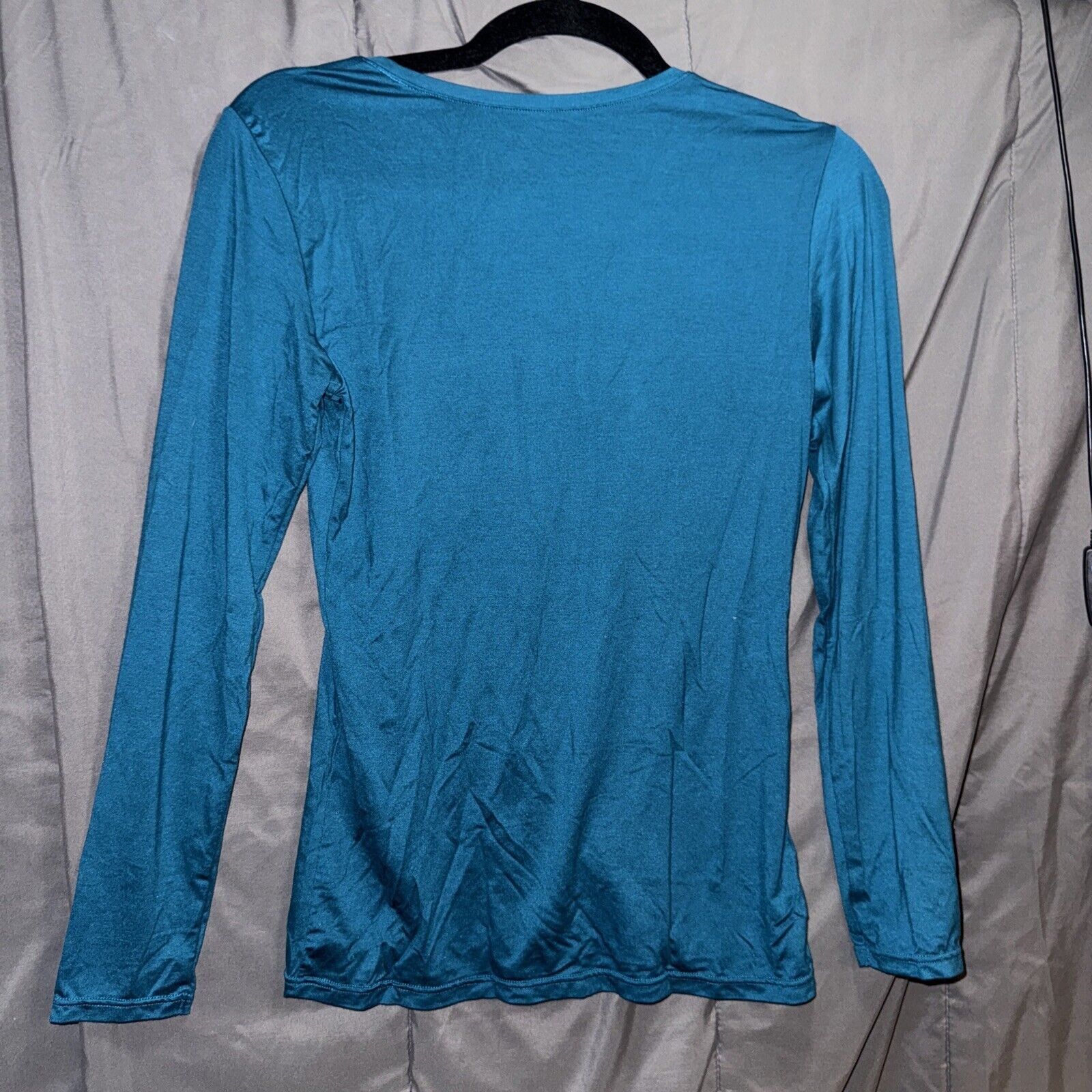 Other HEATTECH Long Sleeve Shirt Size S Excellent Condition Blue G Size S / US 4 / IT 40 - 4 Thumbnail