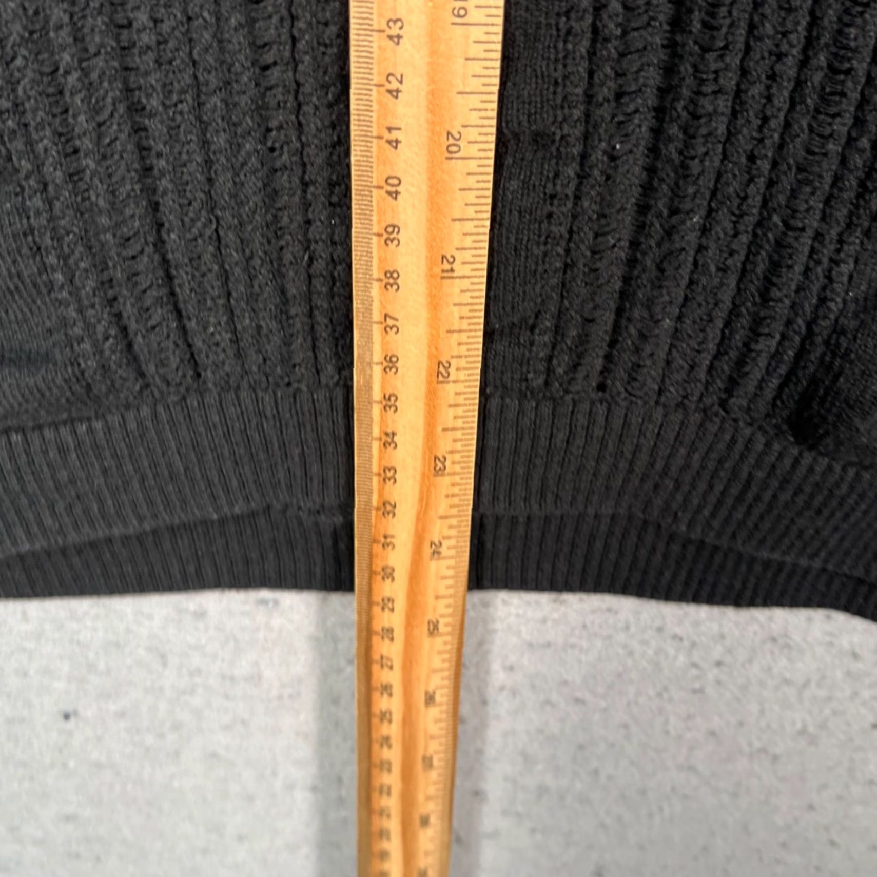 Urban Outfitters Urban Outfitters Polo Shirt Womens Large Black Knit Cotton Blend Short Sleeve Polo Casual Winter Fall Size L / US 10 / IT 46 - 6 Thumbnail