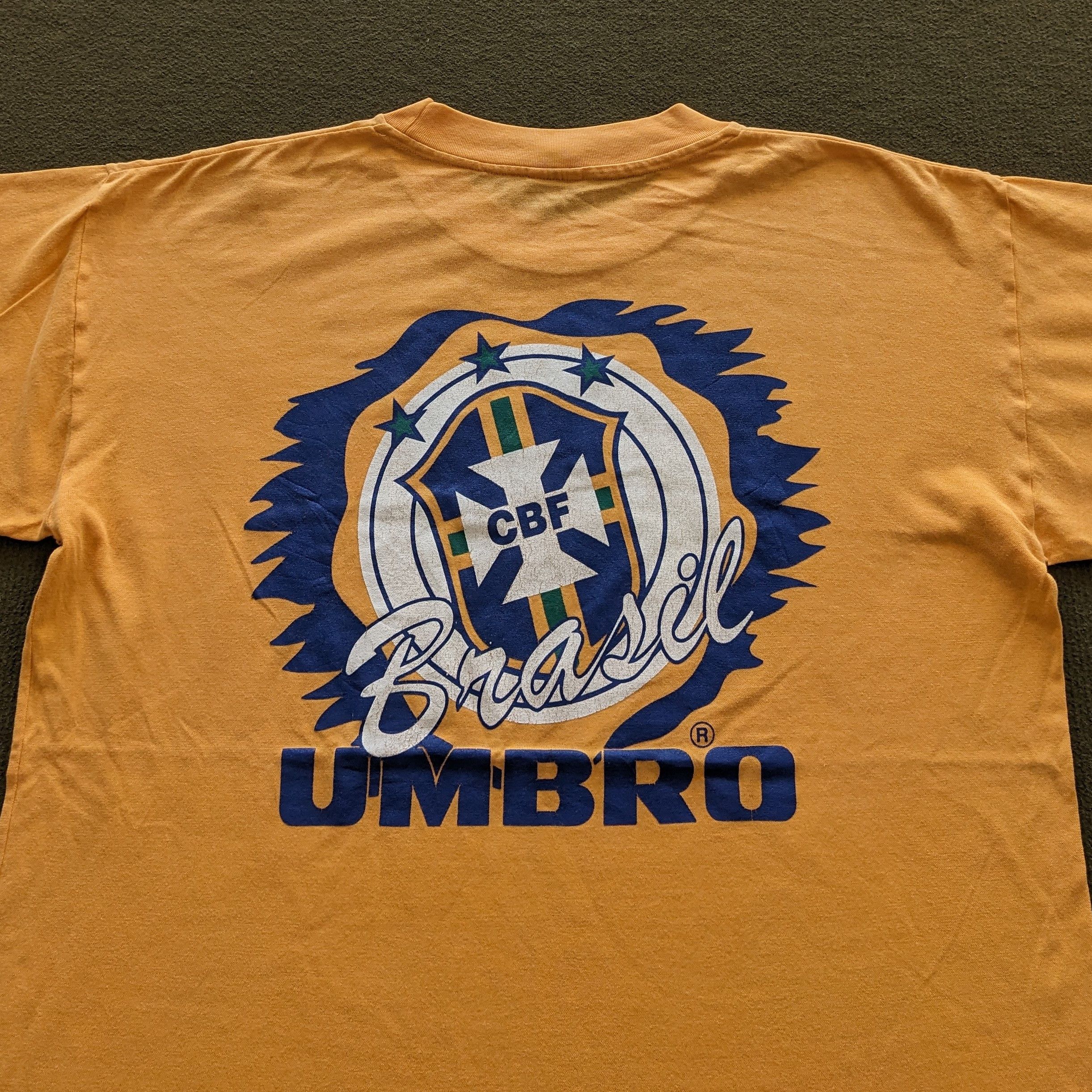 Umbro Vintage UMBRO BRAZIL Football Soccer Team T-shirt Size US L / EU 52-54 / 3 - 2 Thumbnail