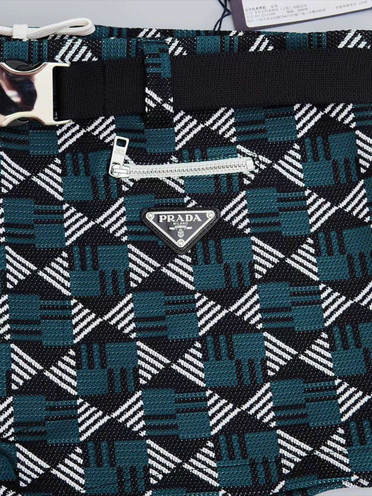 Prada Prada runway short pant 48 Size US 32 / EU 48 - 2 Thumbnail