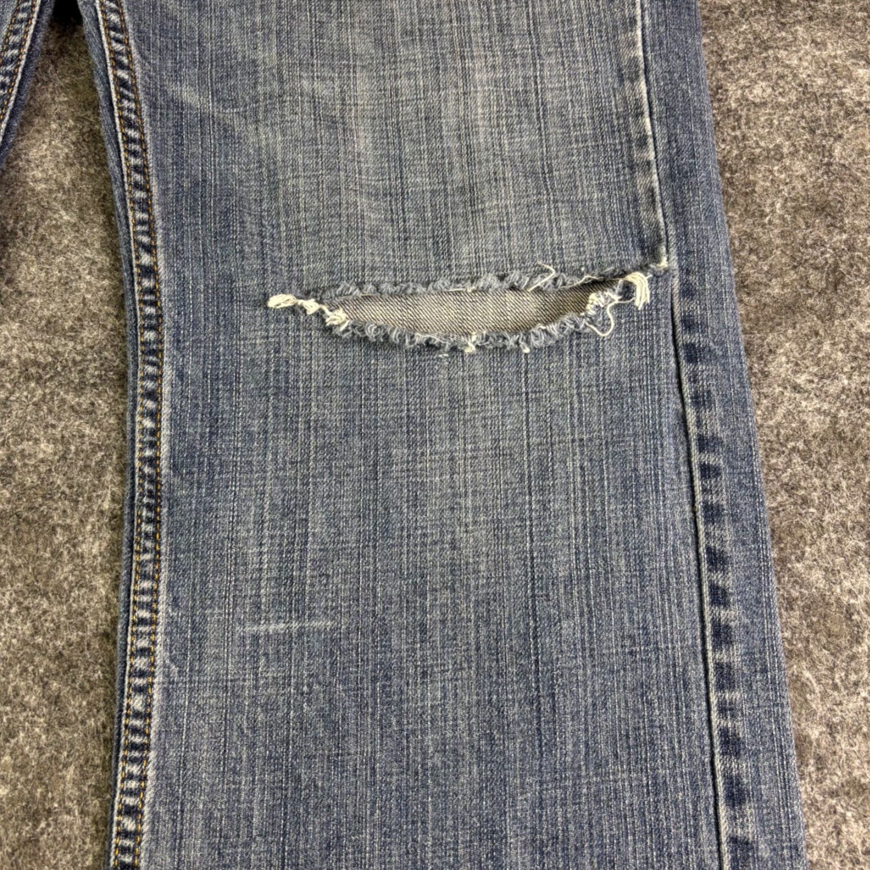 Levi's Levi's 559 Jeans Mens 34x31 Blue Distressed Denim 90s Vtg Relaxed Straight Moderate Rise Casual Pants Size US 34 / EU 50 - 7 Thumbnail