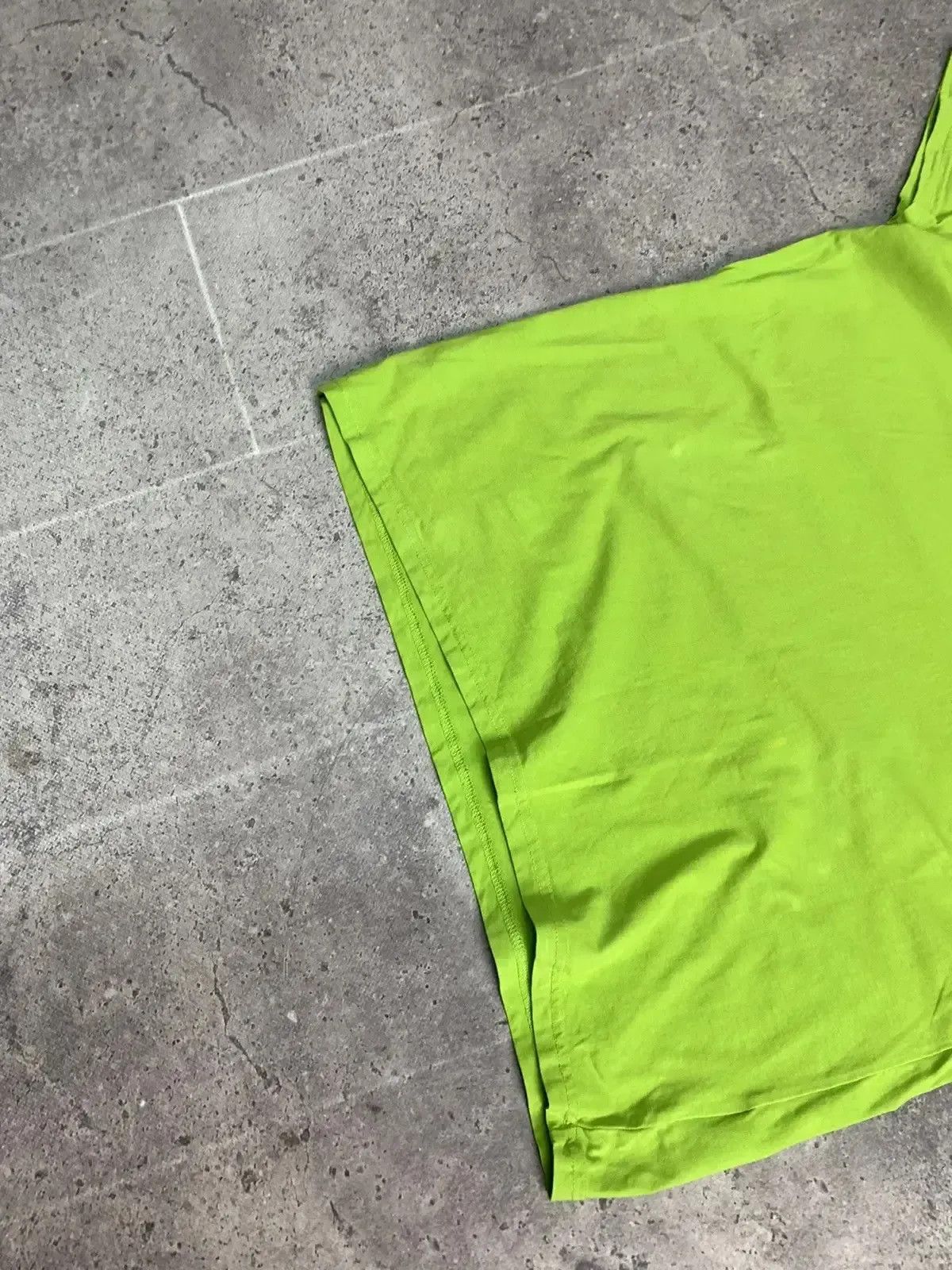 Arc'teryx × Vintage Arcteryx Hype Big Logo Streetwear Tee Size US L / EU 52-54 / 3 - 7 Thumbnail