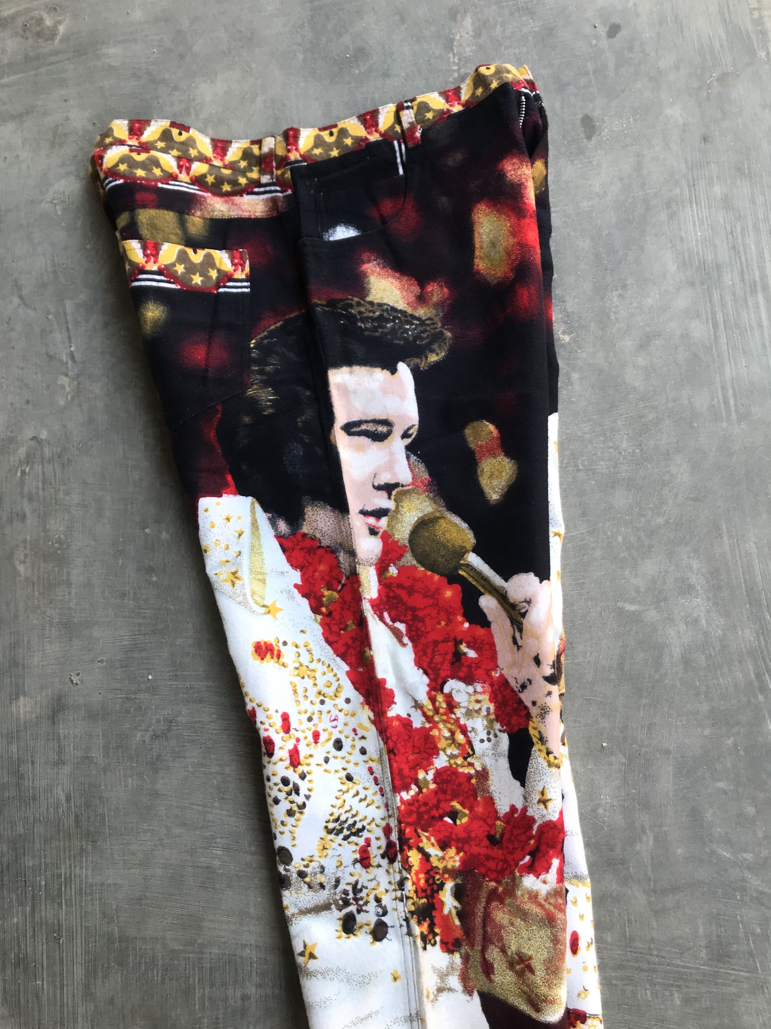 Tripp NYC Tripp NYC Elvis Presley Full Print Pants Size US 33 - 13 Thumbnail