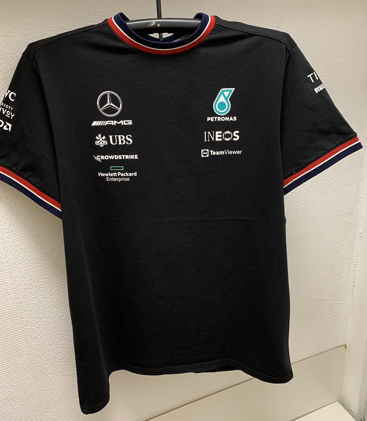 Mercedes-Benz Mercedes Benz Petronas Formula Uno Racing black 2xl t-shirt Size US XXL / EU 58 / 5 - 9 Thumbnail