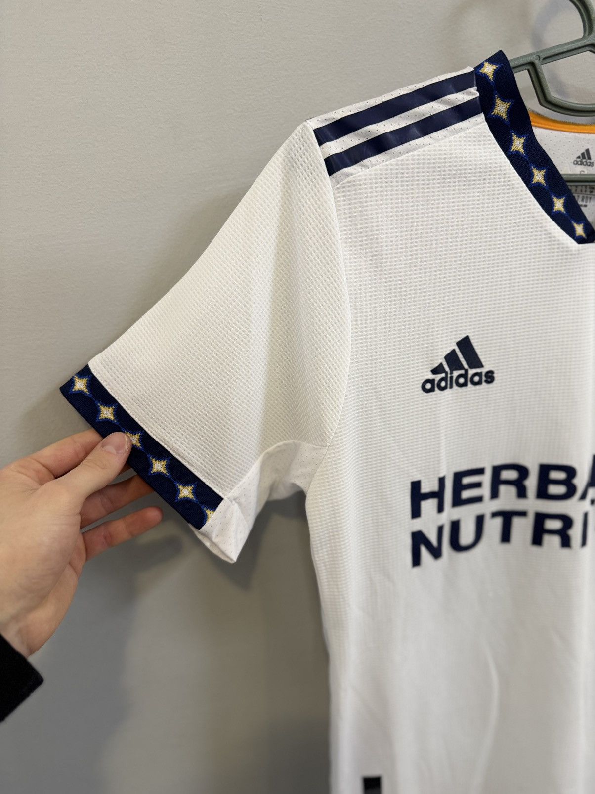 Adidas Adidas LA Galaxy 22/23 Home Authentic Jersey Chicharito Size US S / EU 44-46 / 1 - 3 Thumbnail