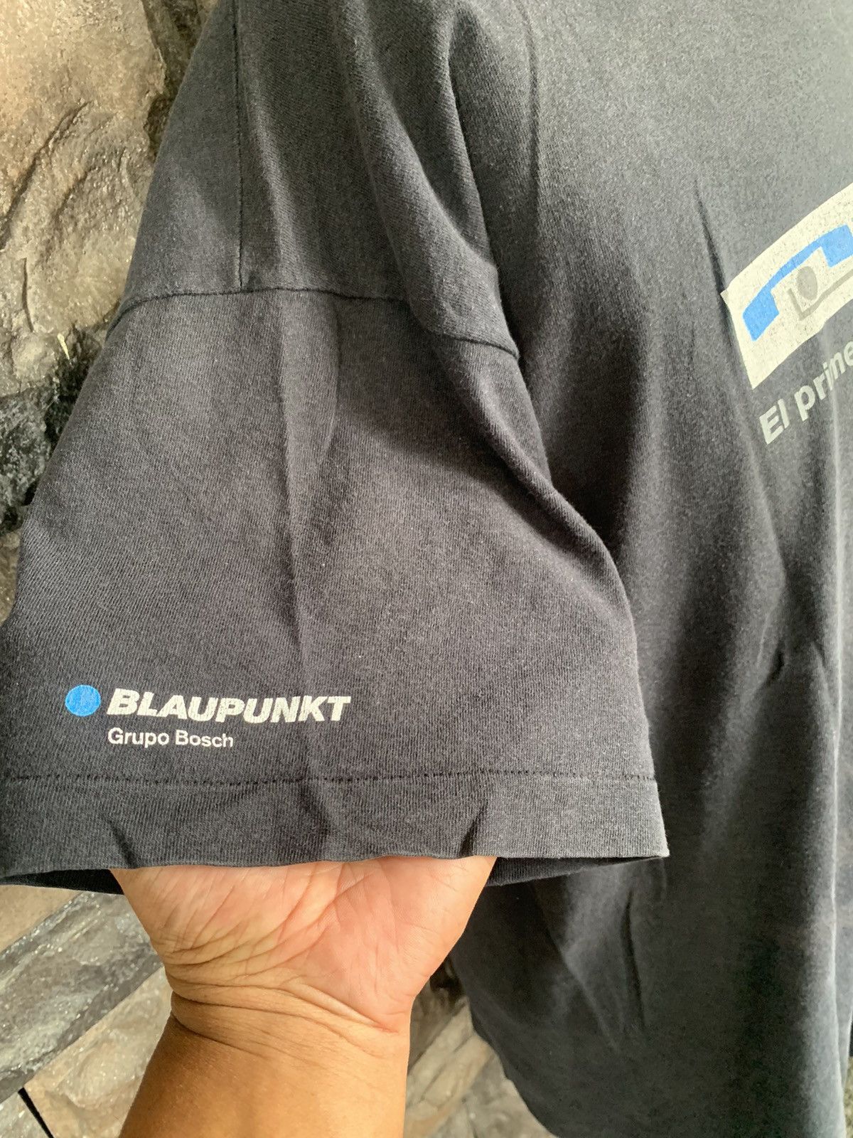 Vintage Vintage 90s Blaupunkt Radio Phone Car Audio Gear T shirt Size US XL / EU 56 / 4 - 9 Thumbnail