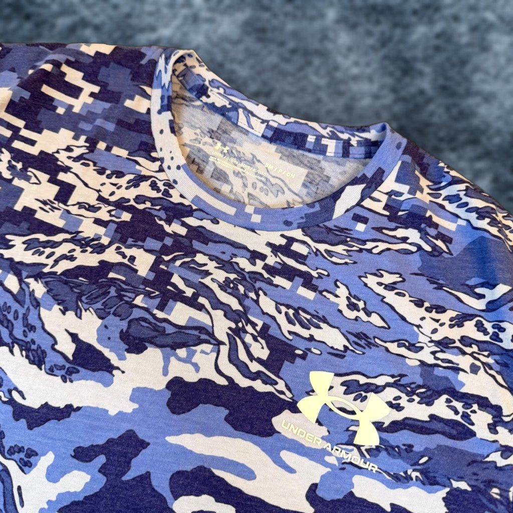 Under Armour Under Armour Mens Small Blue Digital Camo Tiger Stripe Loose Fit T-Shirt SM Size US S / EU 44-46 / 1 - 1 Thumbnail