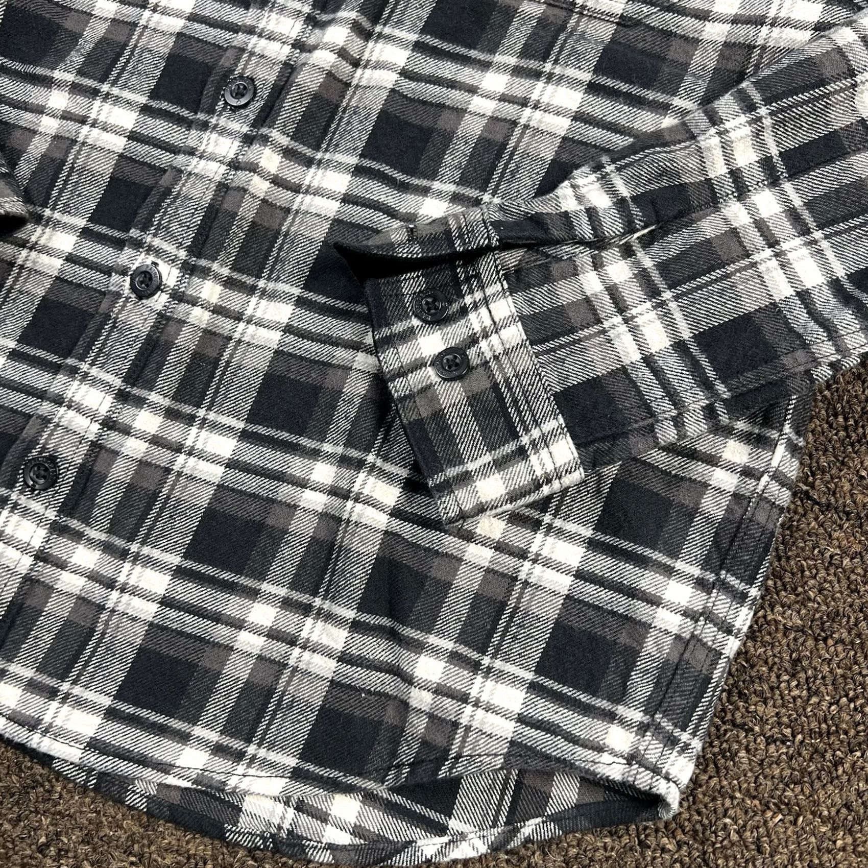Vintage VINTAGE Rainforest Flannel Shirt Mens M Black Buffalo Hiking Skater Camping Shirt Button-Up Long Sleeve Collared Plaid Size US M / EU 48-50 / 2 - 5 Thumbnail