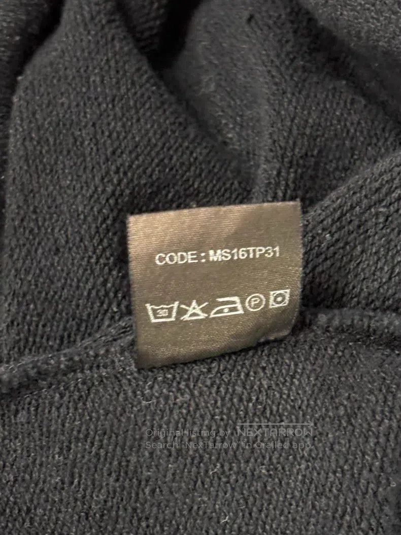 Vetements VETEMENTS Hooded Sweatshirt Black Size US M / EU 48-50 / 2 - 9 Thumbnail