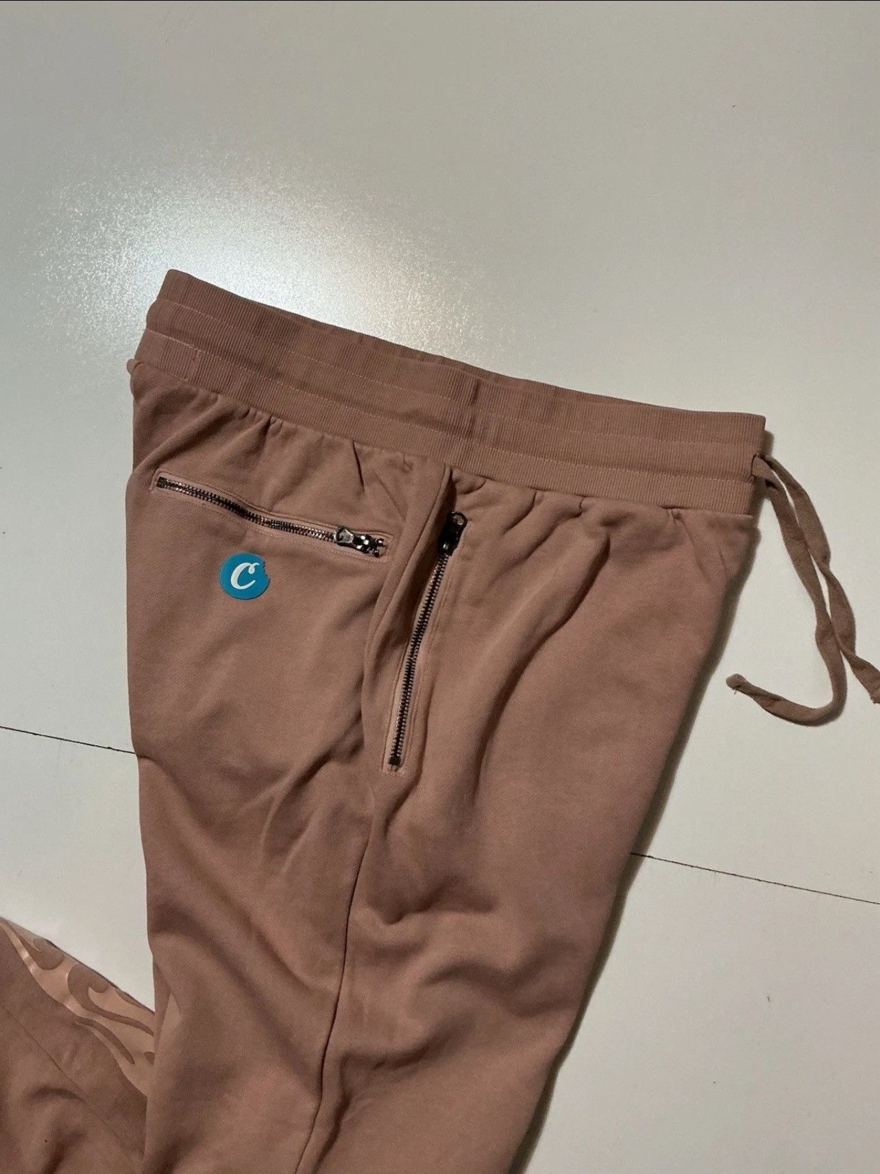 Cookies Cookies SF Flames Sun Globe Graphic Jogger Track Sweatpants Size US 34 / EU 50 - 9 Thumbnail