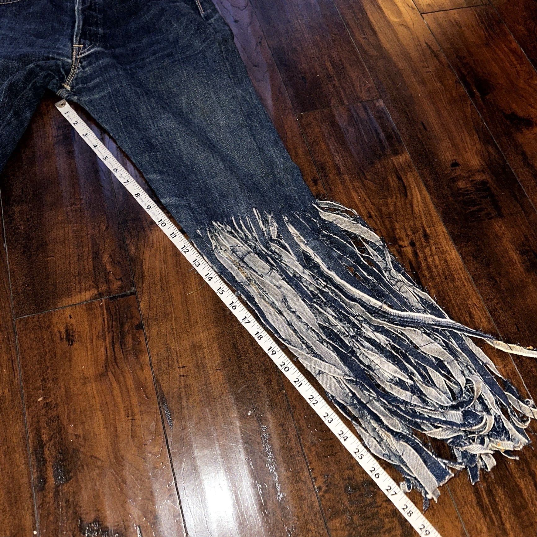 Levi's VINTAGE Levi's 501 Jeans Big E VTG 60s Redline Destroyed Denim 28x28 Blue Jeans Mens Size US 28 / EU 44 - 3 Thumbnail