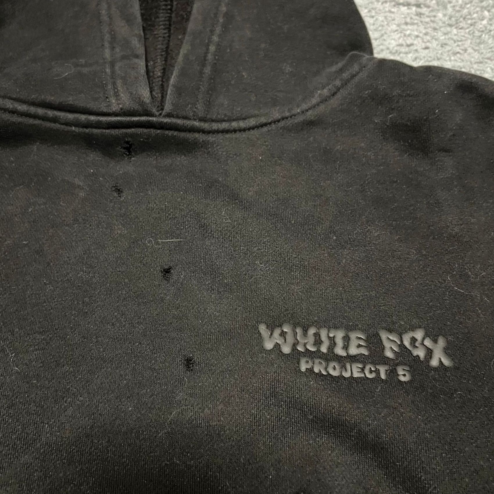 Y/Project White Fox Black Hoodie Mens Small on Logo Distressed Regular Size US S / EU 44-46 / 1 - 2 Thumbnail