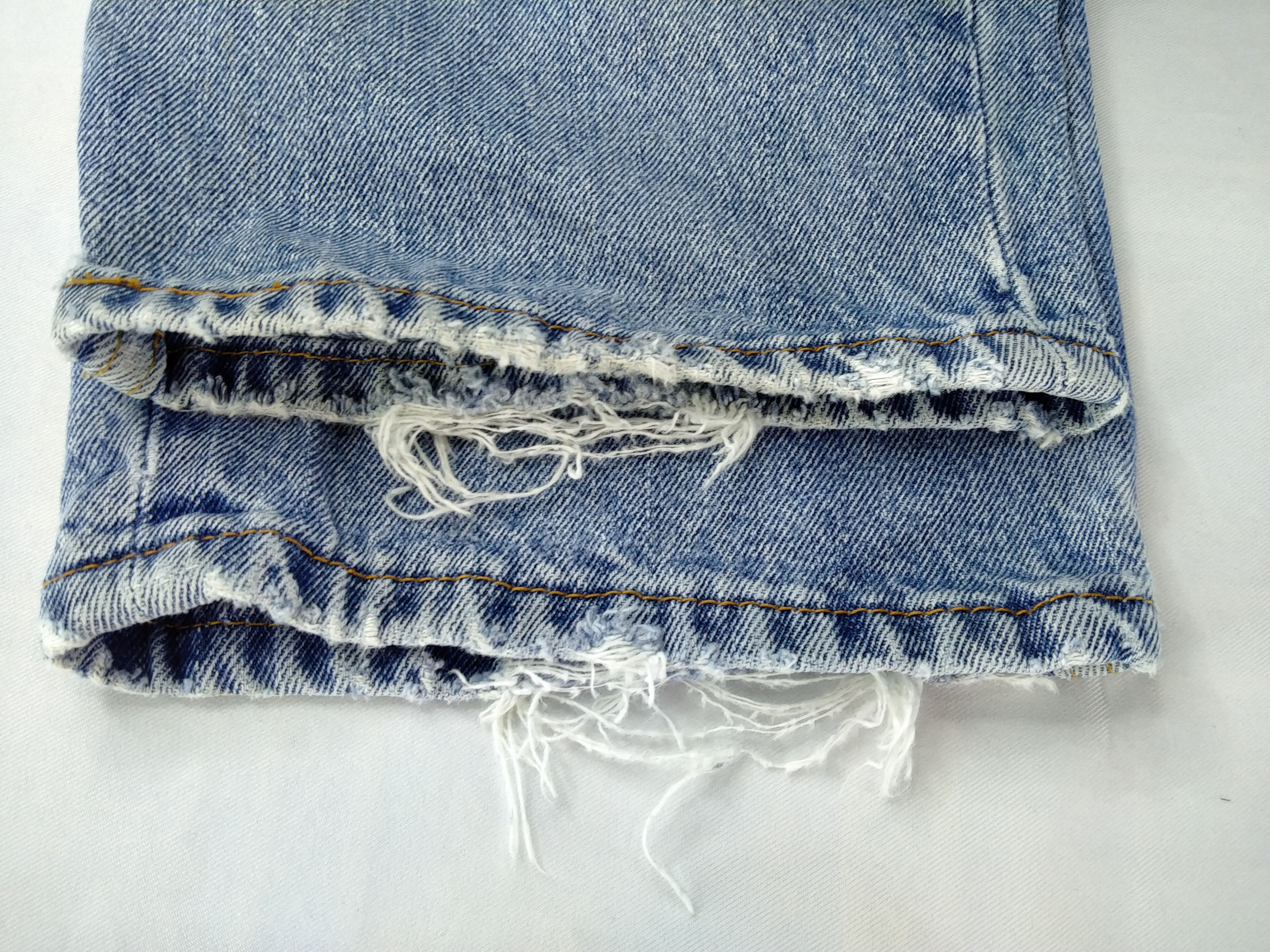 Levi's Light Wash Vintage Levi's 550 Denim 34 x 30.5 -JN538 Size US 34 / EU 50 - 17 Thumbnail