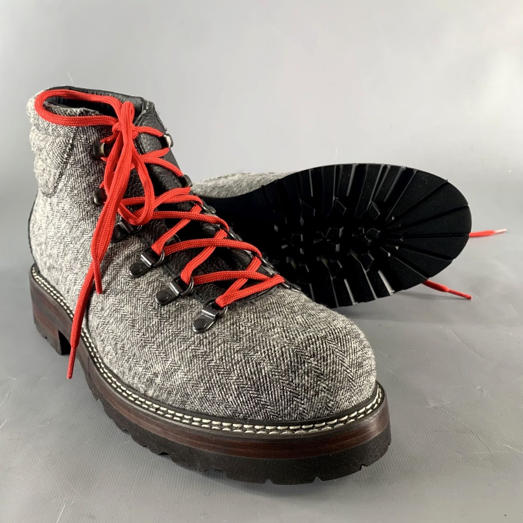 Vintage MONTELLIANA Size 12 Grey Tweed Wool Ankle Boots Mens Wool Upper Black Trim Boots Size US 12 / EU 45 - 5 Thumbnail