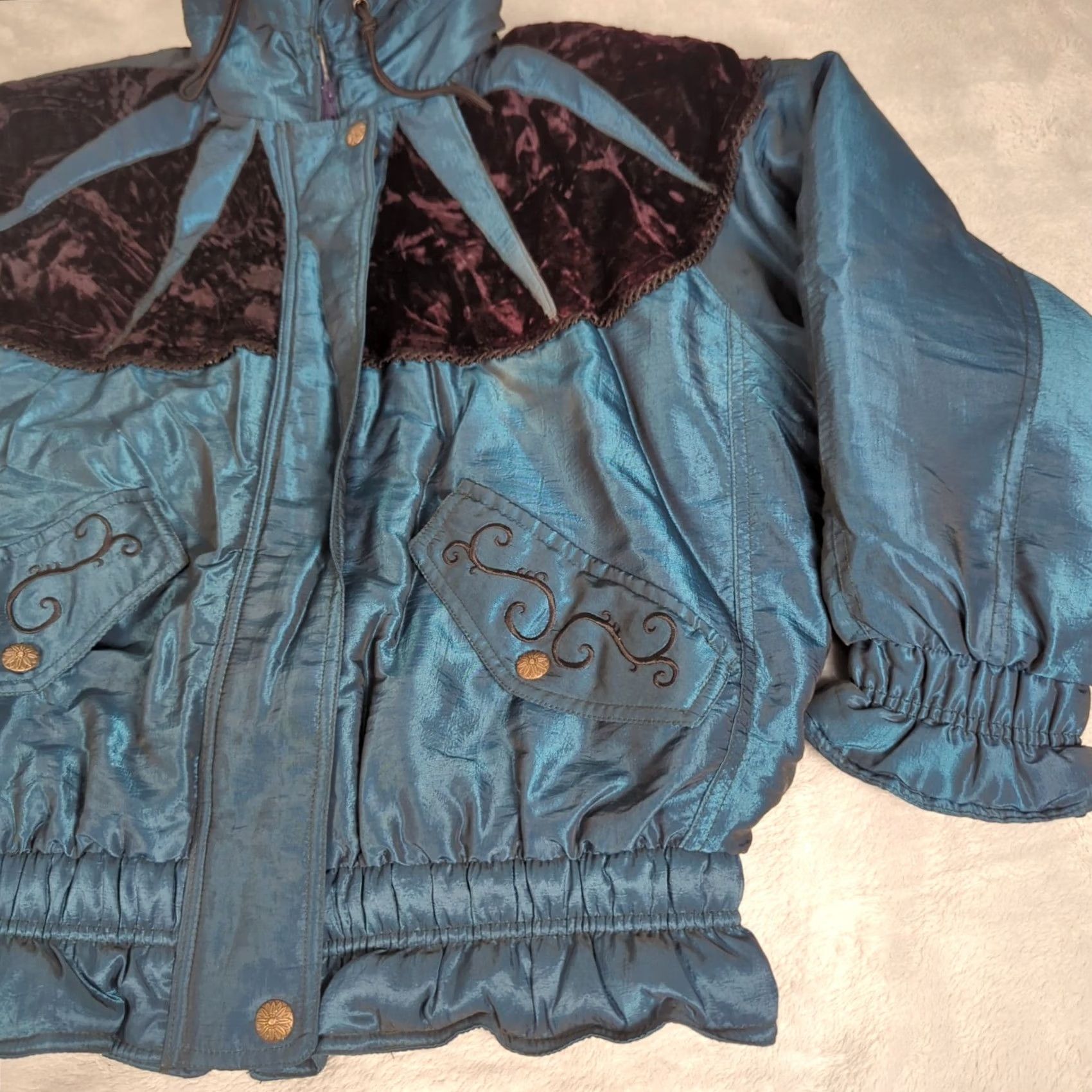 Vintage Otello Pelle Jacket Women Small Green Zip Embroidered Ruffle 90s Size S / US 4 / IT 40 - 2 Thumbnail