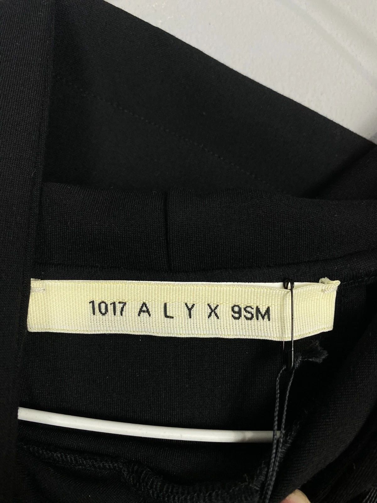 1017 ALYX 9SM 1017 Alyx 9SM Hoodie Size US L / EU 52-54 / 3 - 6 Thumbnail