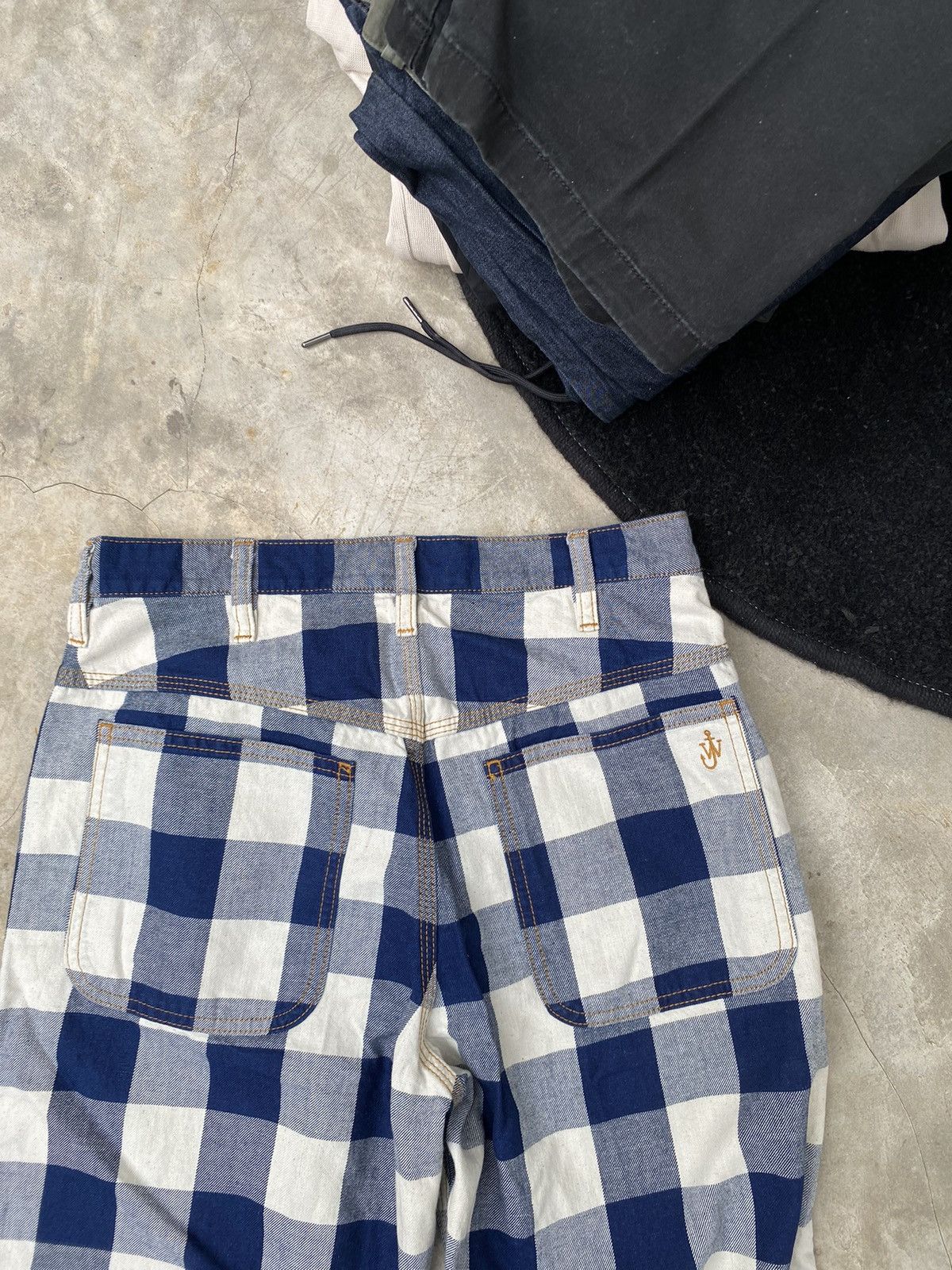 JW Anderson × Uniqlo Uniqlo x J.W anderson x tartan x japanese brand Size US 28 / EU 44 - 9 Thumbnail