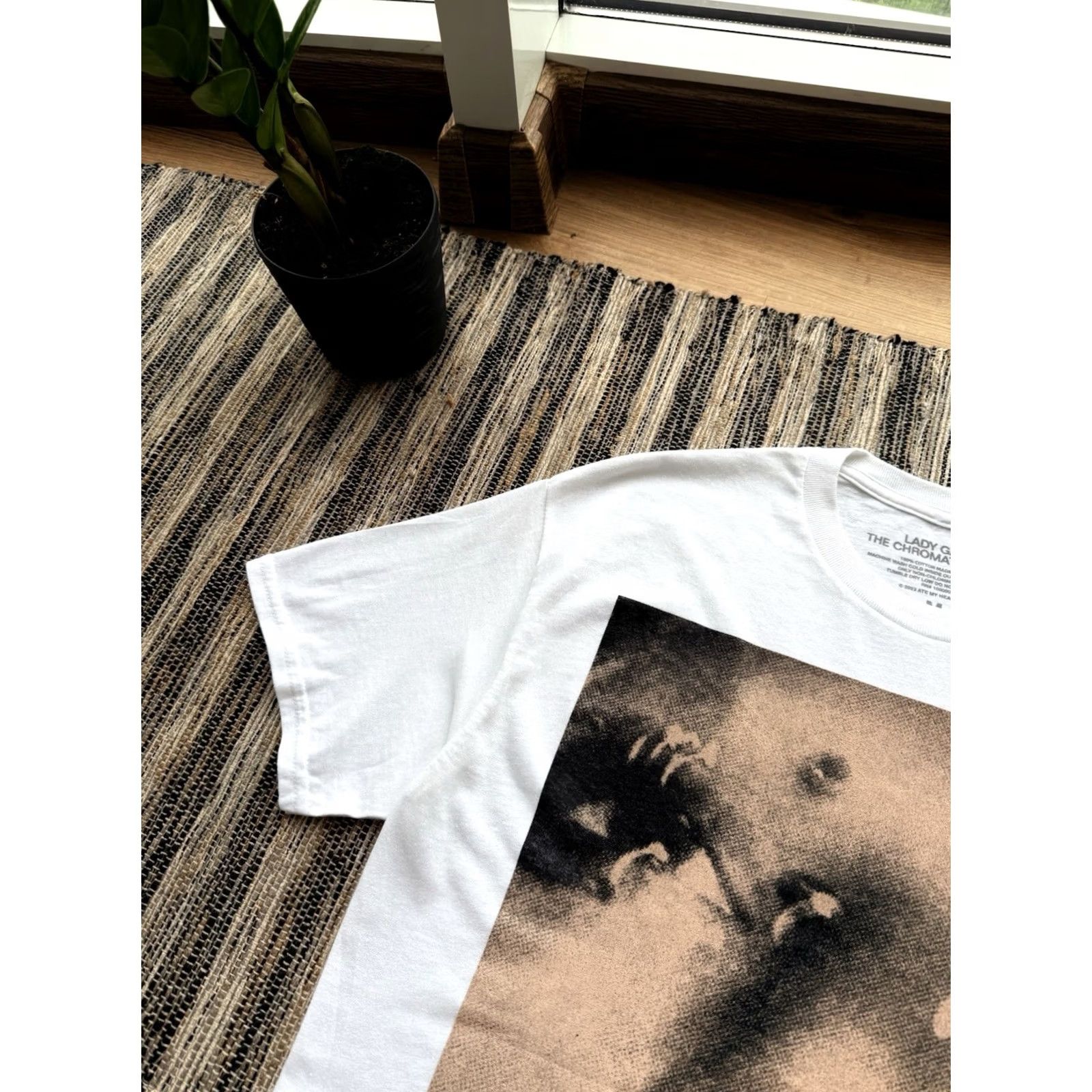 Bally LADY GAGA THE CHROMATICA BALL TOUR 2022 T-SHIRT OFFICIAL BAGGY MENS SIZE M SADE Size US M / EU 48-50 / 2 - 3 Thumbnail