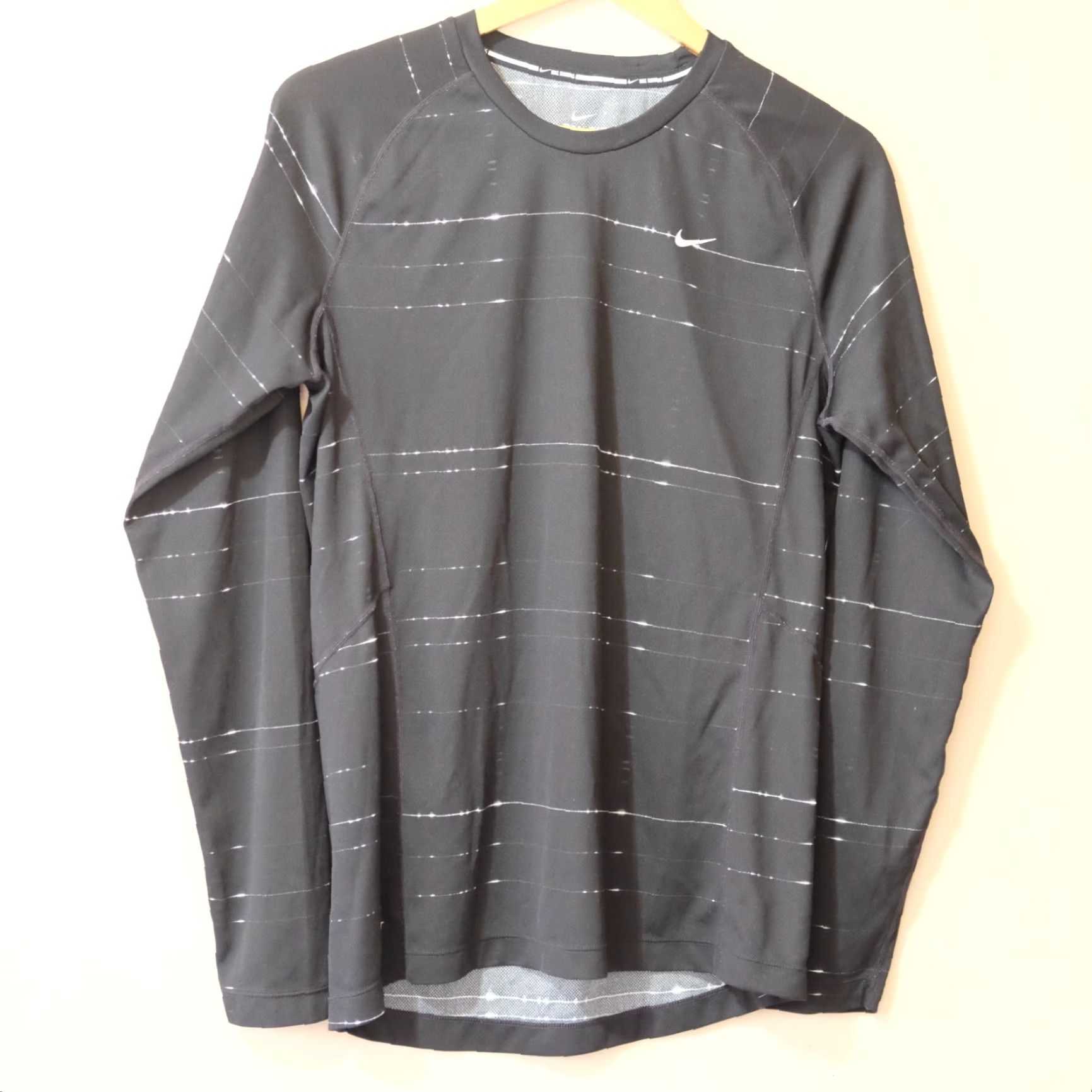 Nike Nike Long Sleeve Shirt Adult M Mens Black White Logo Stretch Crew Neck Size US M / EU 48-50 / 2 - 2 Thumbnail