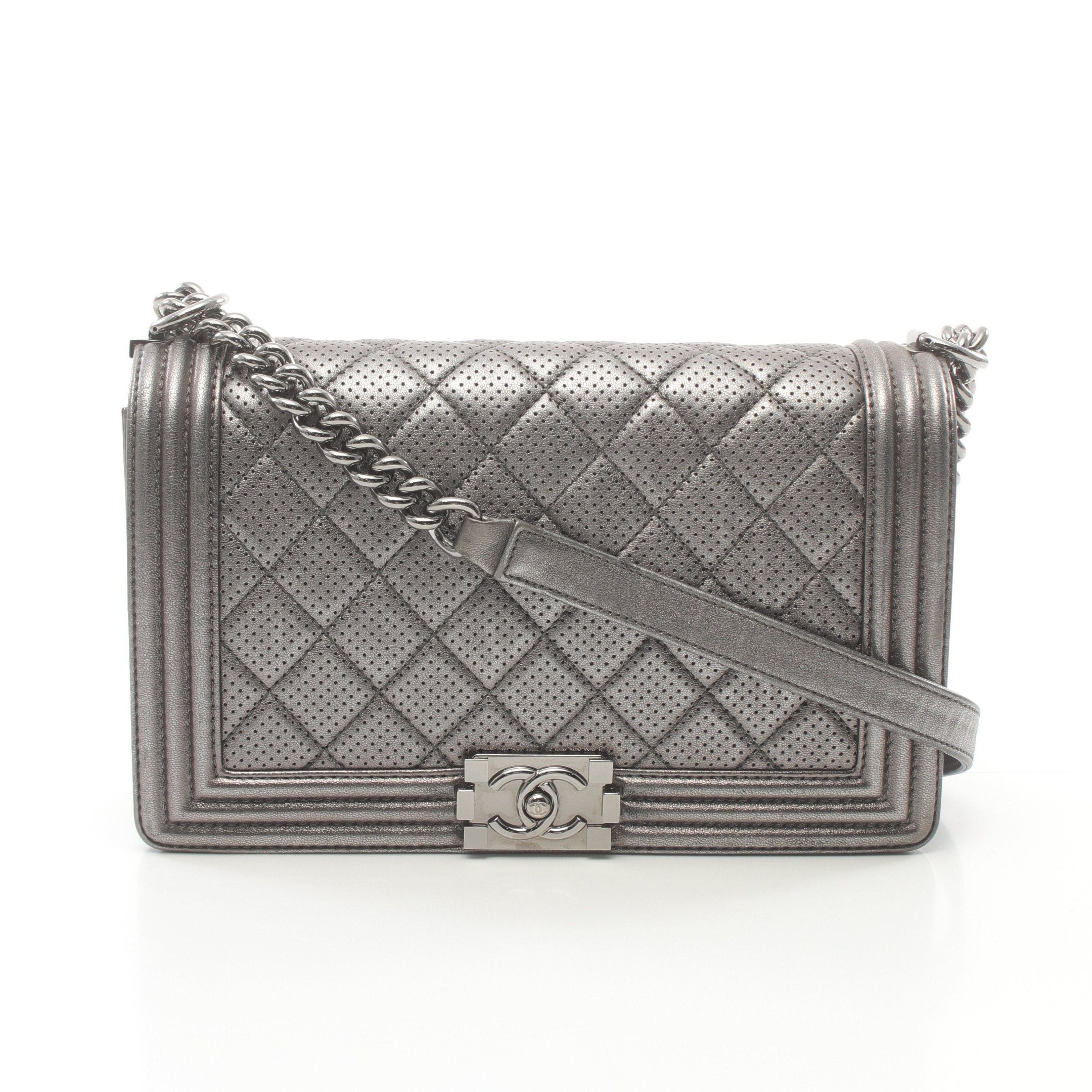 Chanel Chanel Boy Chanel Chain Shoulder Bag Leather Silver Hardware Size ONE SIZE - 1 Thumbnail