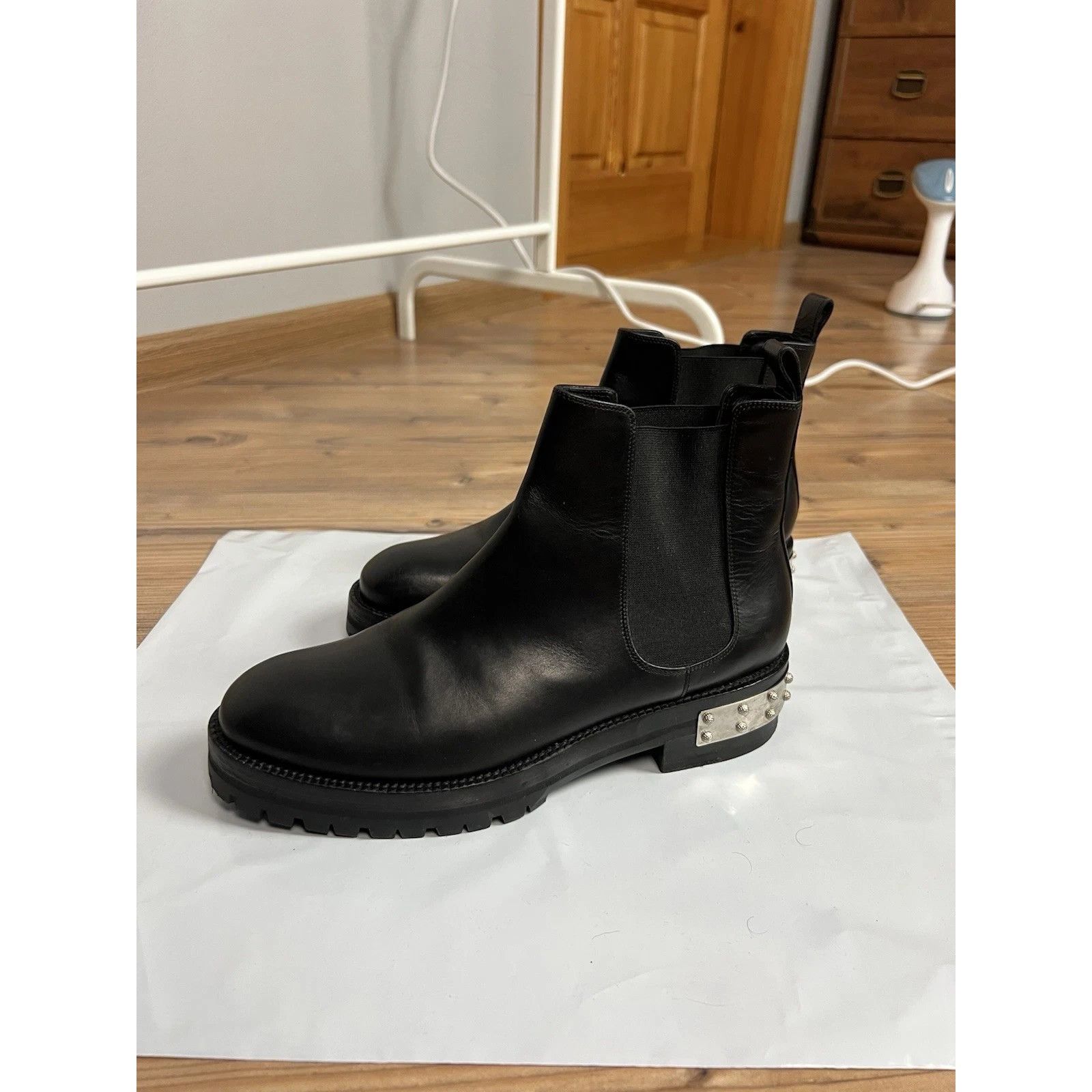 Alexander McQueen Alexander Mcqueen Hobnail Black Studded Leather Combat Ankle Size US 7 / IT 37 - 9 Thumbnail