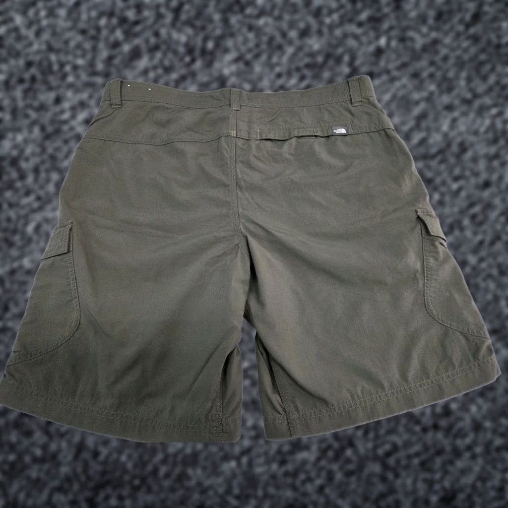 The North Face The North Face Mens Green Cargo Shorts Pockets/Back Pocket Nylon 36/9" #8746 Size US 36 / EU 52 - 1 Thumbnail