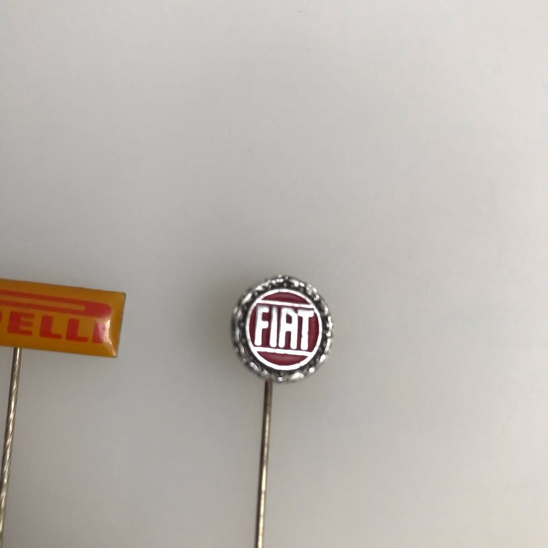 Pirelli × Vintage Vintage Pirelli and fiat car pin - 1960’s italian automoti Size ONE SIZE - 6 Thumbnail