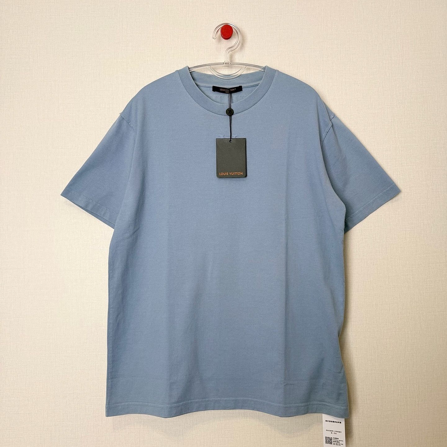 Louis Vuitton Louis Vuitton Leather Patch T-Shirt Size XL Size US XL / EU 56 / 4 - 1 Thumbnail