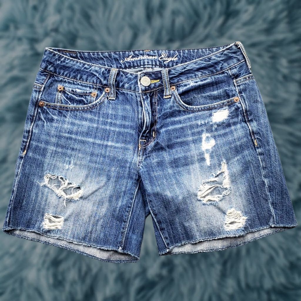 American Eagle Outfitters American Eagle Live Your Life Womens 2 Blue Denim Distressed Casual Jean Shorts Bermuda Shorts, 5-Pocket, 100% Cotton, Regular, Beige? Size 26" / US 2 / IT 38 - 1 Thumbnail