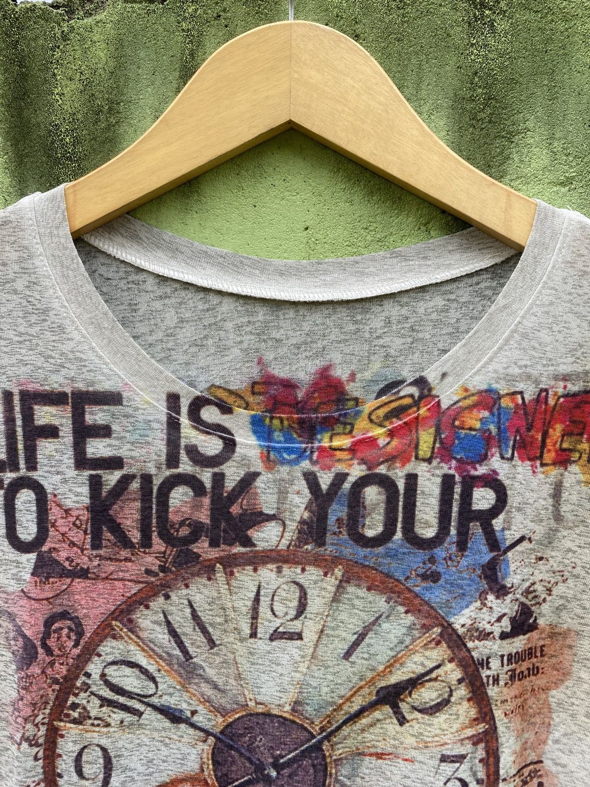 Other Vintage Artsy Clock Graphic Tee LifeIsDesignedToKickYour Size ONE SIZE - 3 Thumbnail
