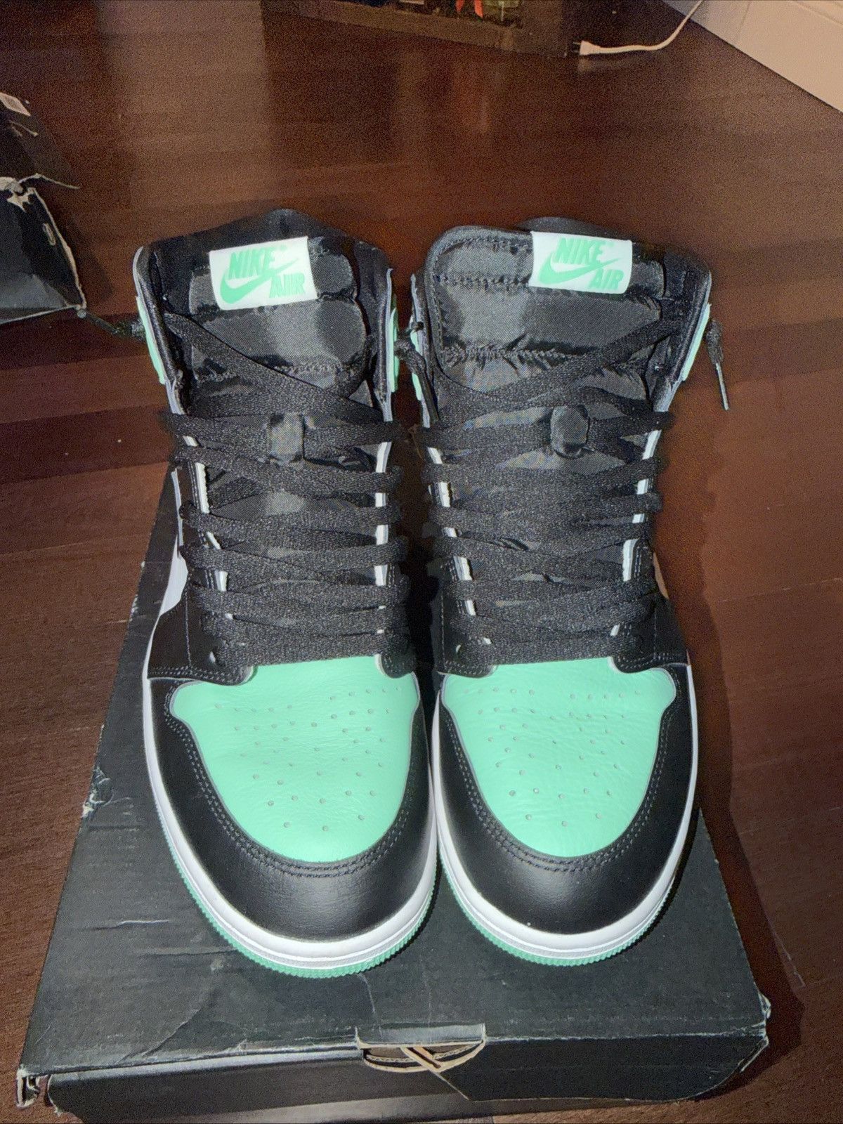 Jordan Brand jordan 1 retro green glow Size US 13 / EU 46 - 4 Thumbnail