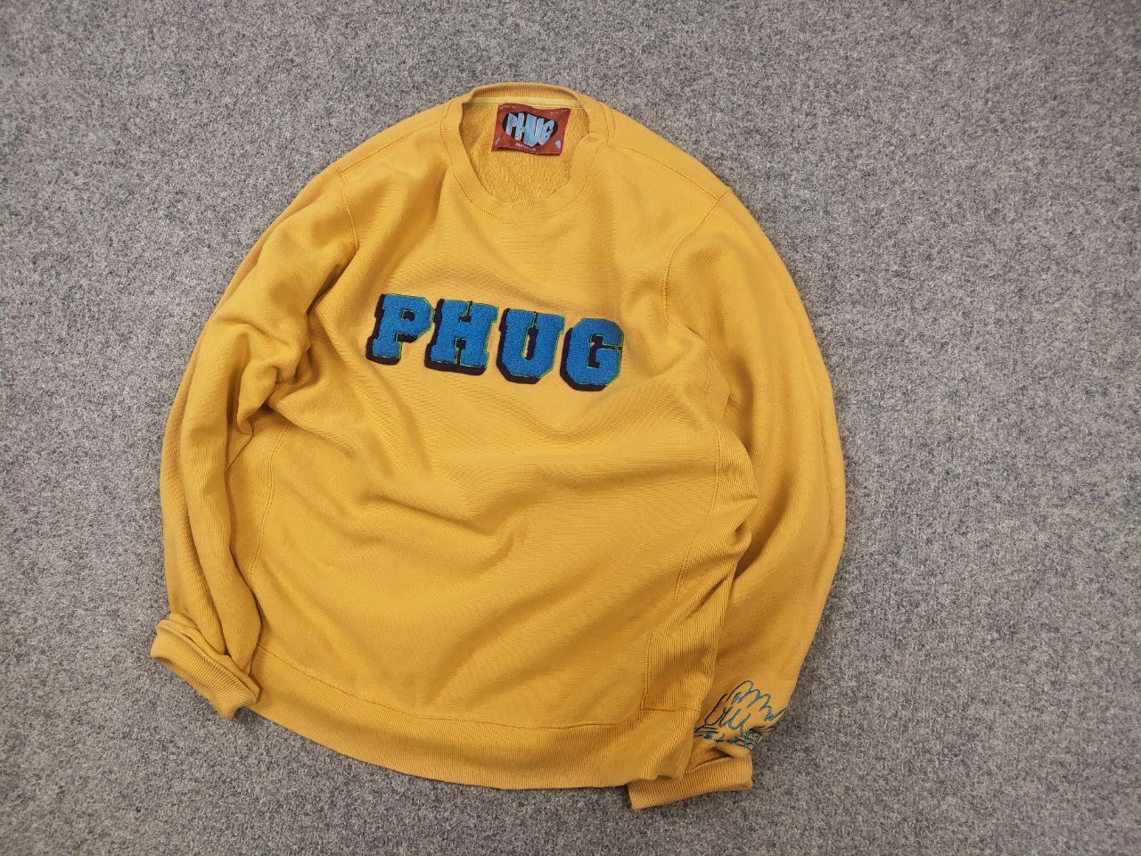 Vintage PHUG Yellow Embroidered volumetric logo PHUGGERS Sweatshirt Size US M / EU 48-50 / 2 - 3 Thumbnail