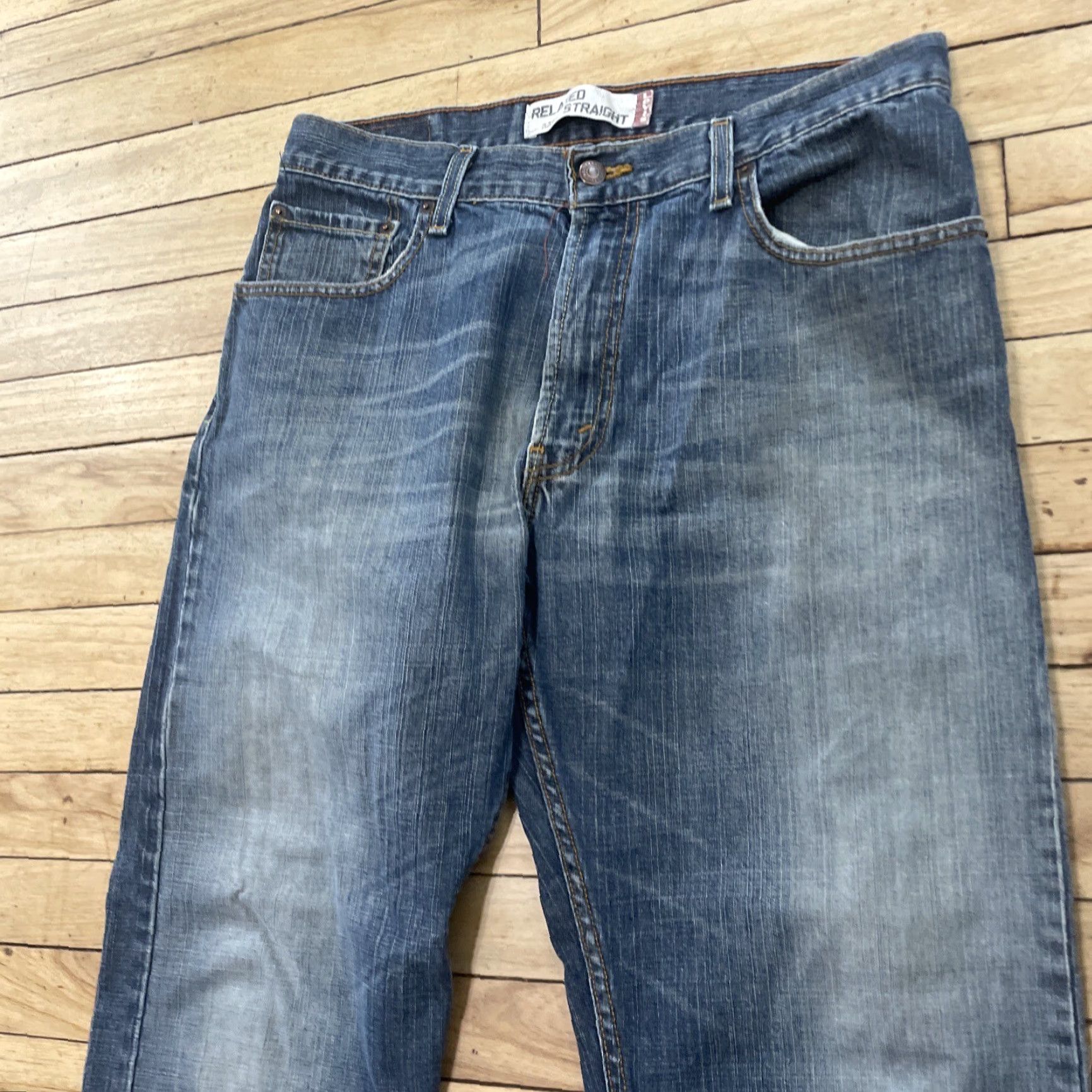 Levi's VINTAGE Levi's 559 Jeans Men 32x28 Relaxed Straight Blue Paint Grunge Y2k Denim 5-Pocket Classic Denim Blue Mens Size US 32 / EU 48 - 5 Thumbnail