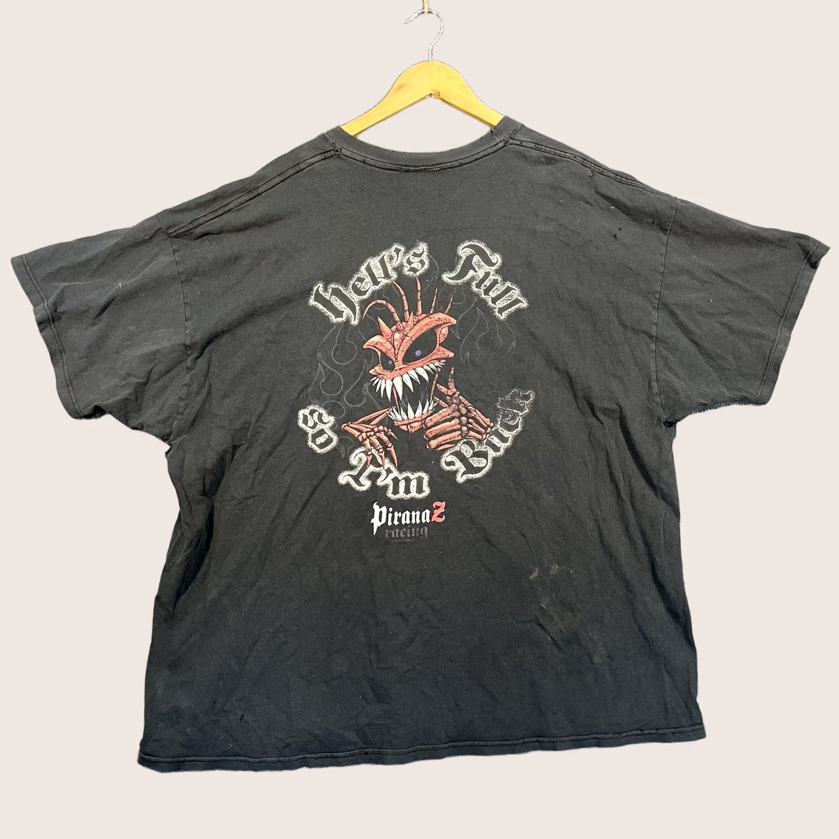 Vintage VINTAGE Pirana Z Racing T Shirt 3XL Hell’s Full Flame Fire So Im Back Black Y2K Mens Size US XXL / EU 58 / 5 - 1 Thumbnail