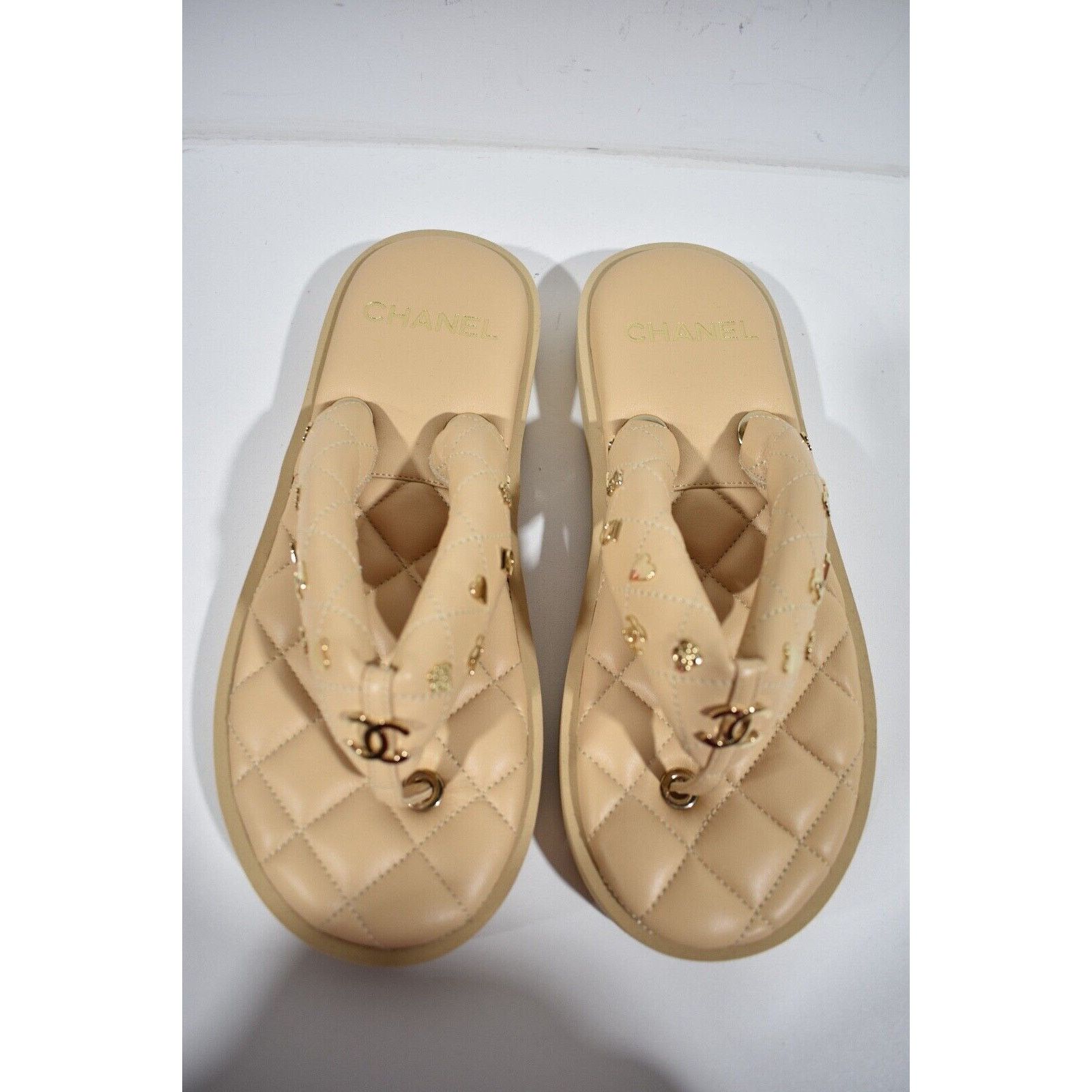 Chanel Chanel 23P Beige Quilted Charms Padded Pool Thong Logo Size US 11 / IT 41 - 8 Thumbnail