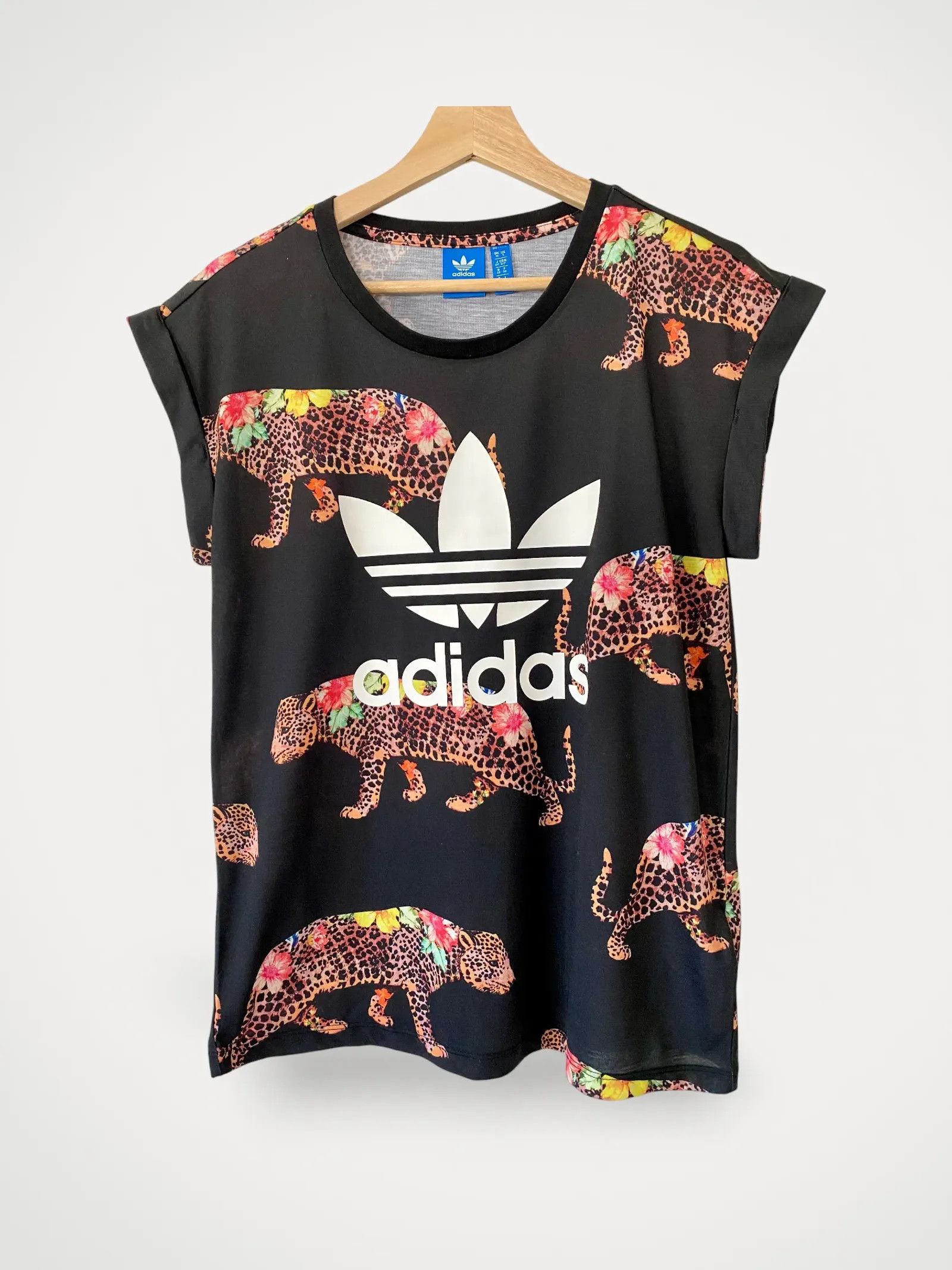 Adidas Adidas x Farm Rio Farm Rio Oncada Leopard tröja Sweater Size XS / US 0-2 / IT 36-38 - 1 Thumbnail
