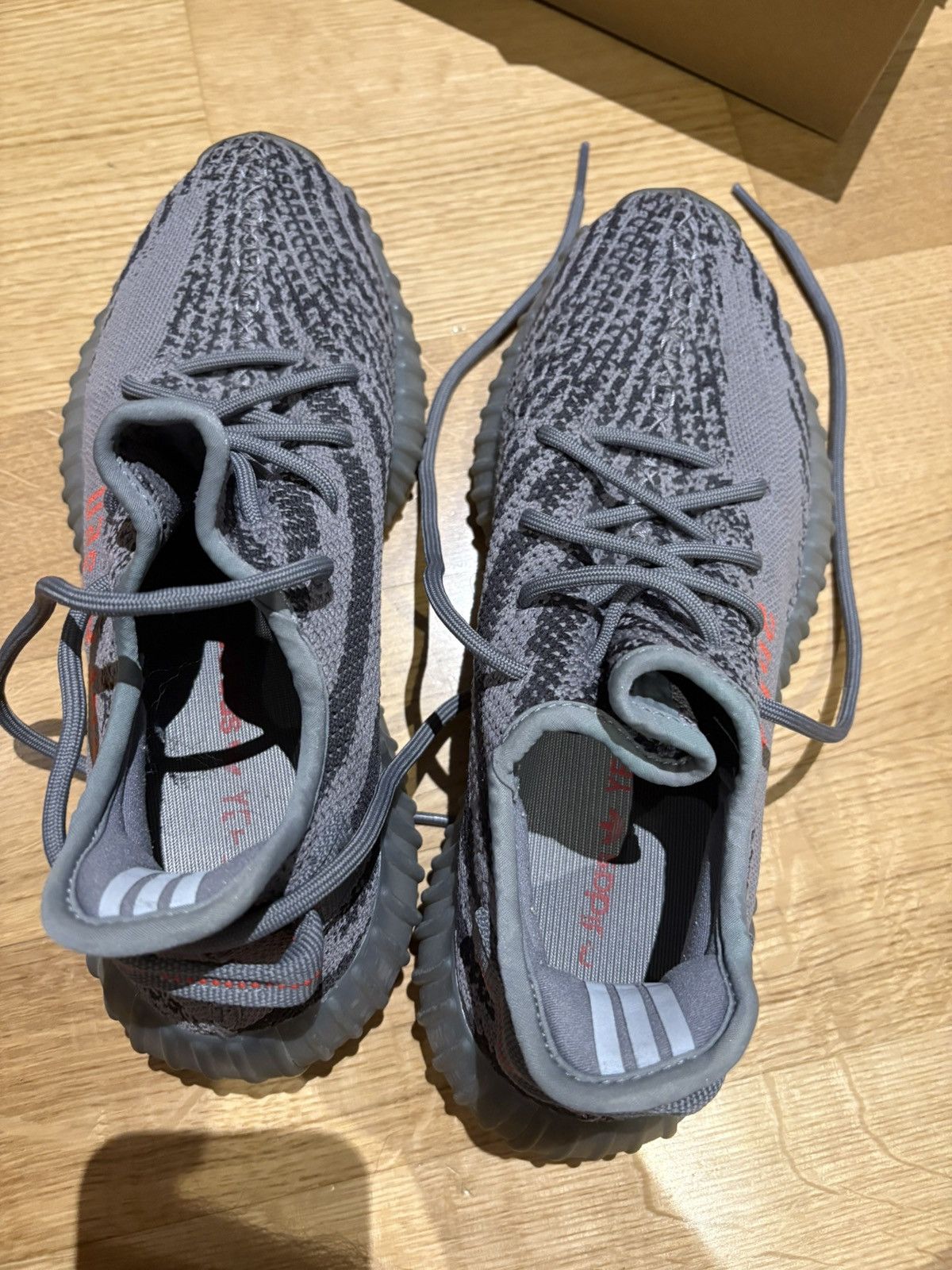 Yeezy Yeezy 350 v2 Beluga 2.0 Size US 9 / EU 42 - 2 Thumbnail