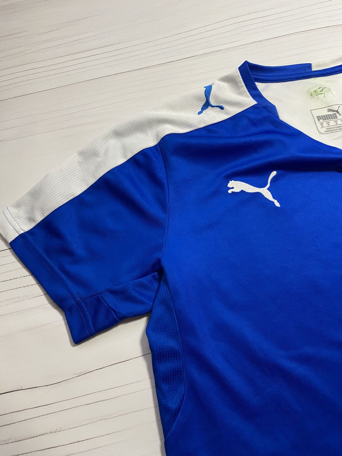 Puma × Vintage Puma Grasshoppers Club Zűrich 2015/16 home soccer jersey y2k Size US M / EU 48-50 / 2 - 13 Thumbnail