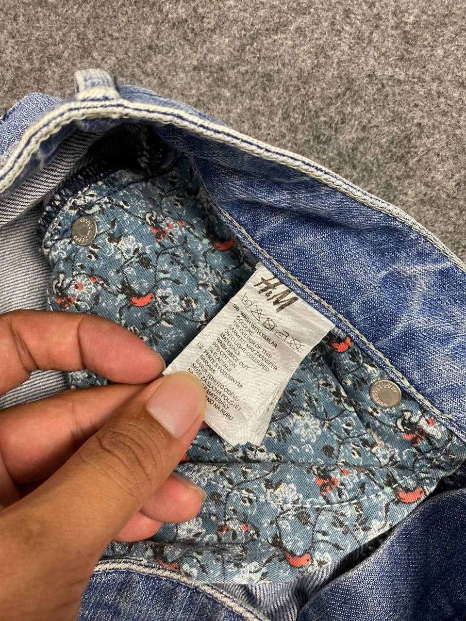 H&M &denim by h&m slim distressed denim Size US 30 / EU 46 - 17 Thumbnail