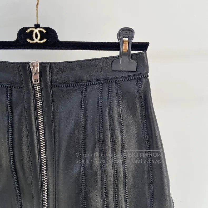 Givenchy Givenchy Black Leather Skirt Size 37" - 3 Thumbnail