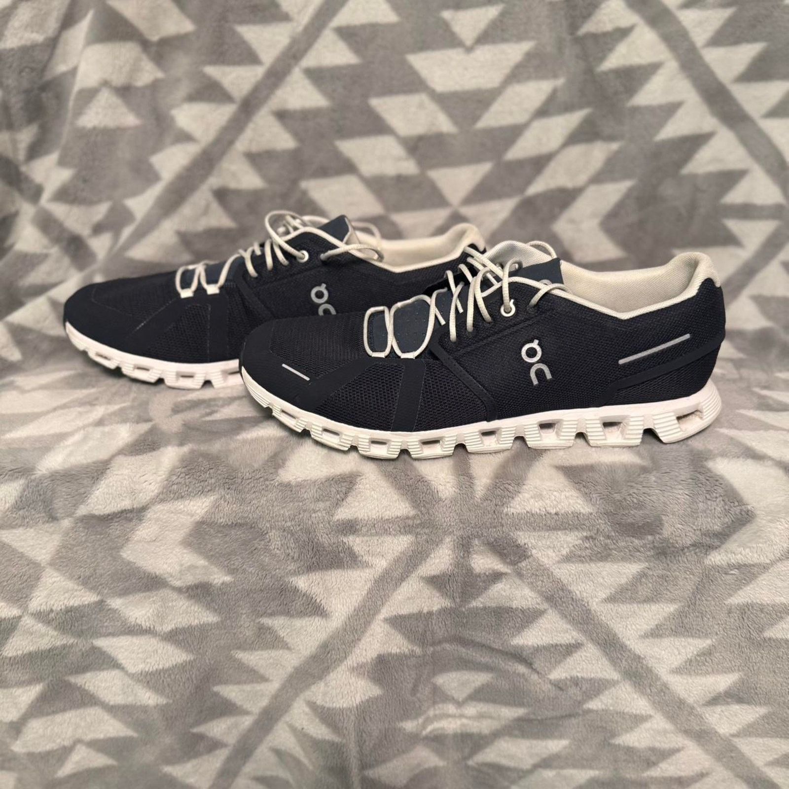 Other On Cloud 5 Size US 12.5 / EU 45-46 - 4 Thumbnail