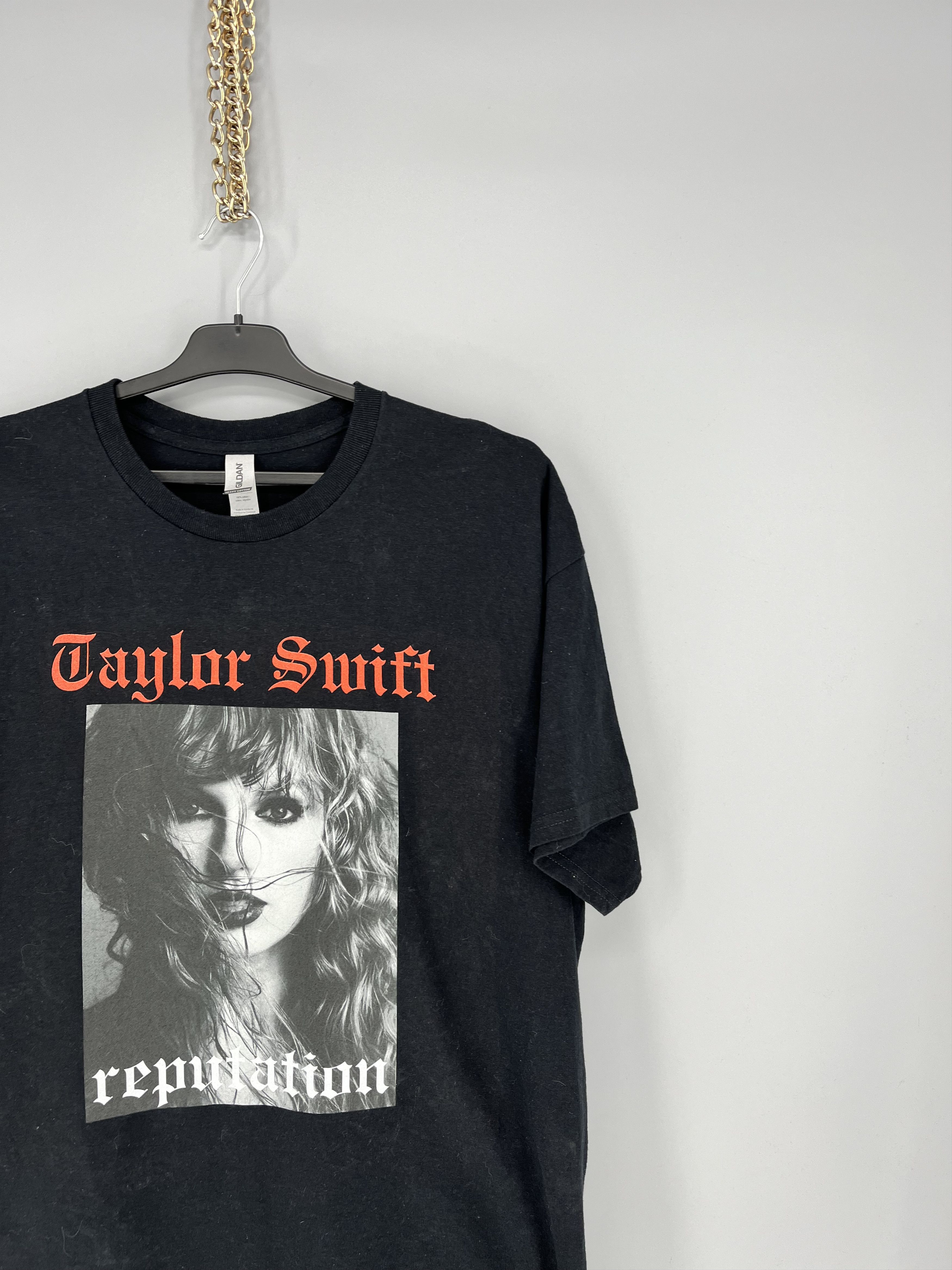Band Tees Taylor Swift Reputation Stadium Tour T-Shirt Size XLarge Size US XL / EU 56 / 4 - 5 Thumbnail