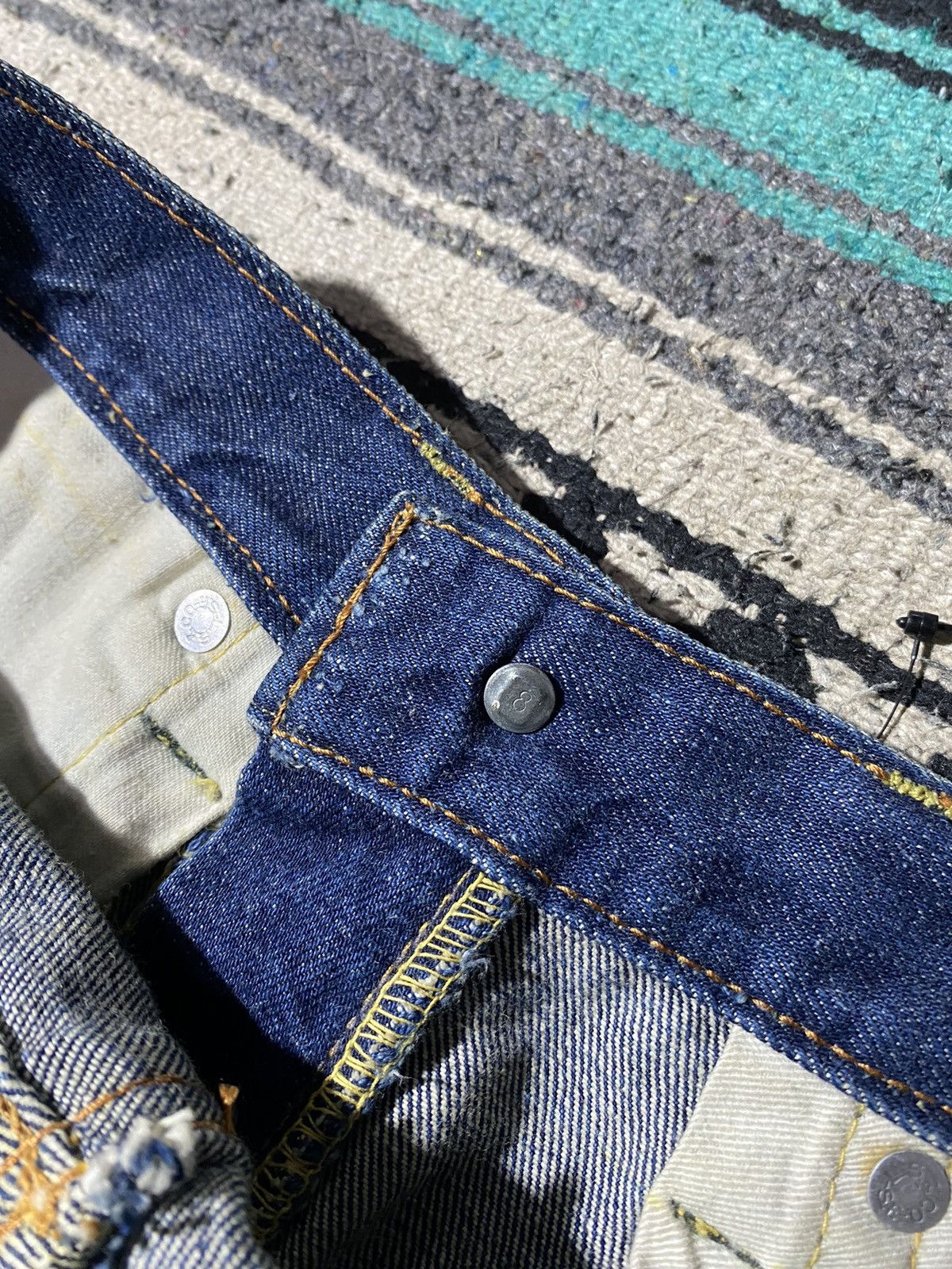Levi's × Vintage 70s Rare Levi’s 805 Distressed Vintage Jeans Size US 33 - 11 Thumbnail