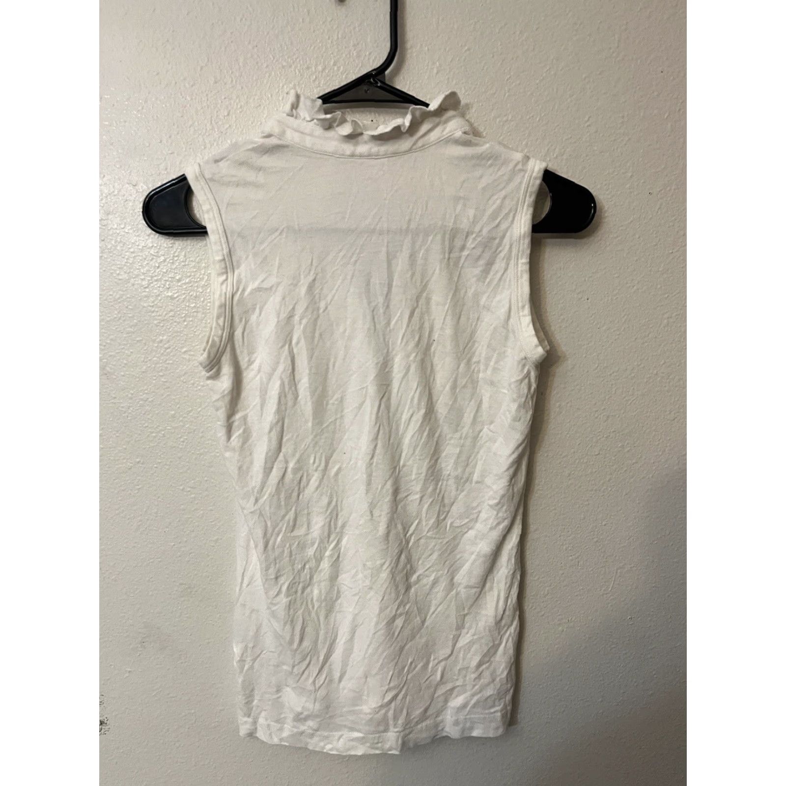 Tory Burch VINTAGE Tory Burch Polo Shirt Women XS White Knit Sleeveless Ruffle Logo Casual Size XXS / US 00 / IT 34 - 2 Thumbnail