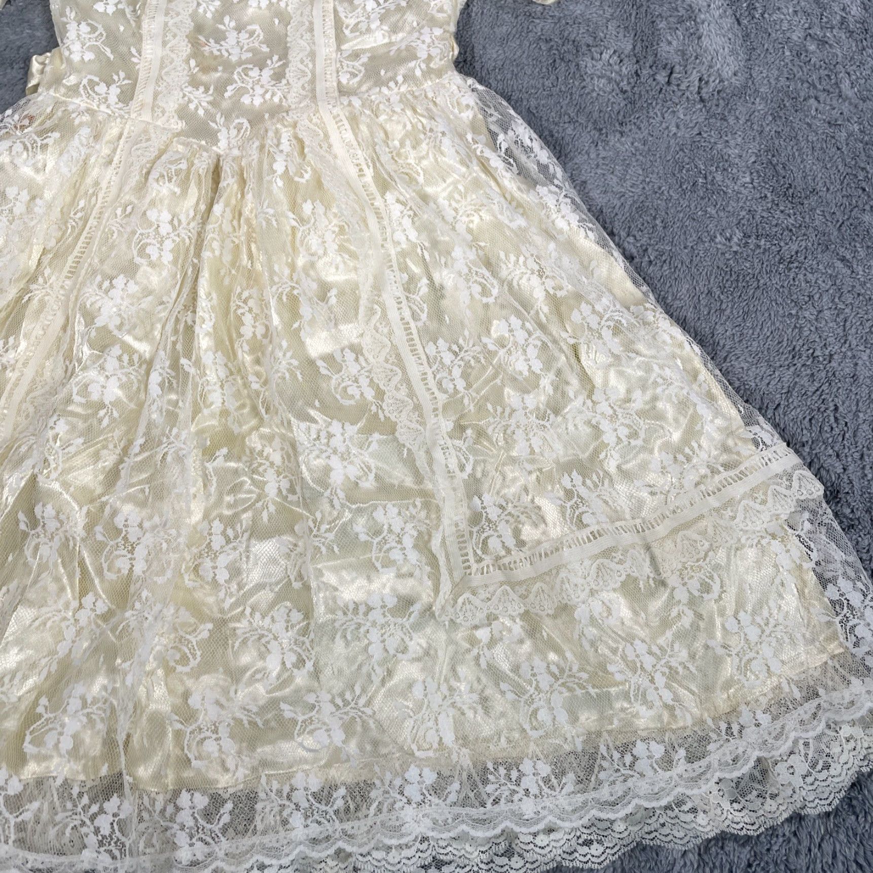 Vintage VINTAGE Gunne Sax Jessica McClintock Lace Ruffled Collar DRESS Size 7 CREAM Prairie Victorian 1970s Juniors Special Occasion Womens Size M / US 6-8 / IT 42-44 - 5 Thumbnail